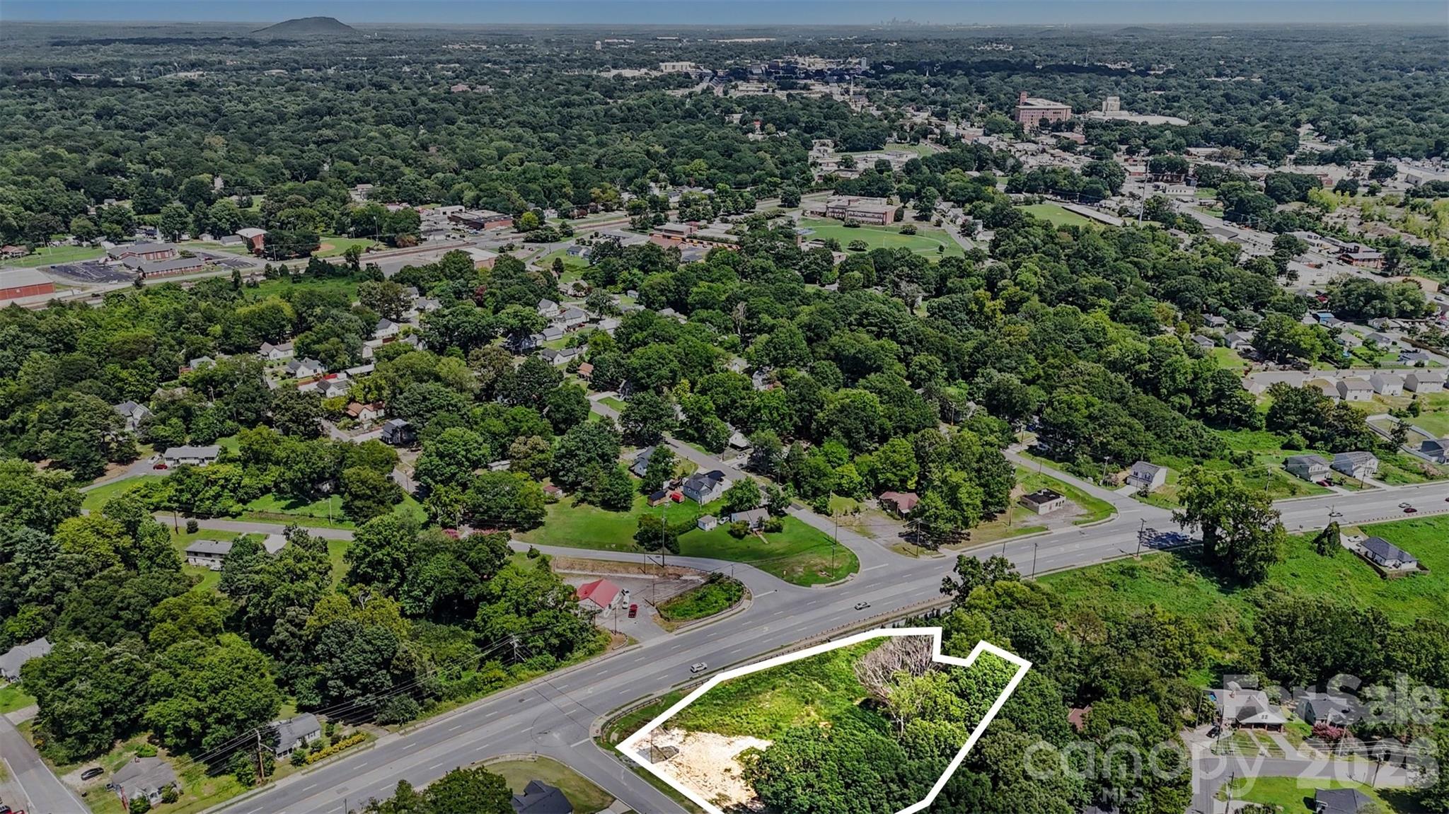 415 White Street Property Photo 6