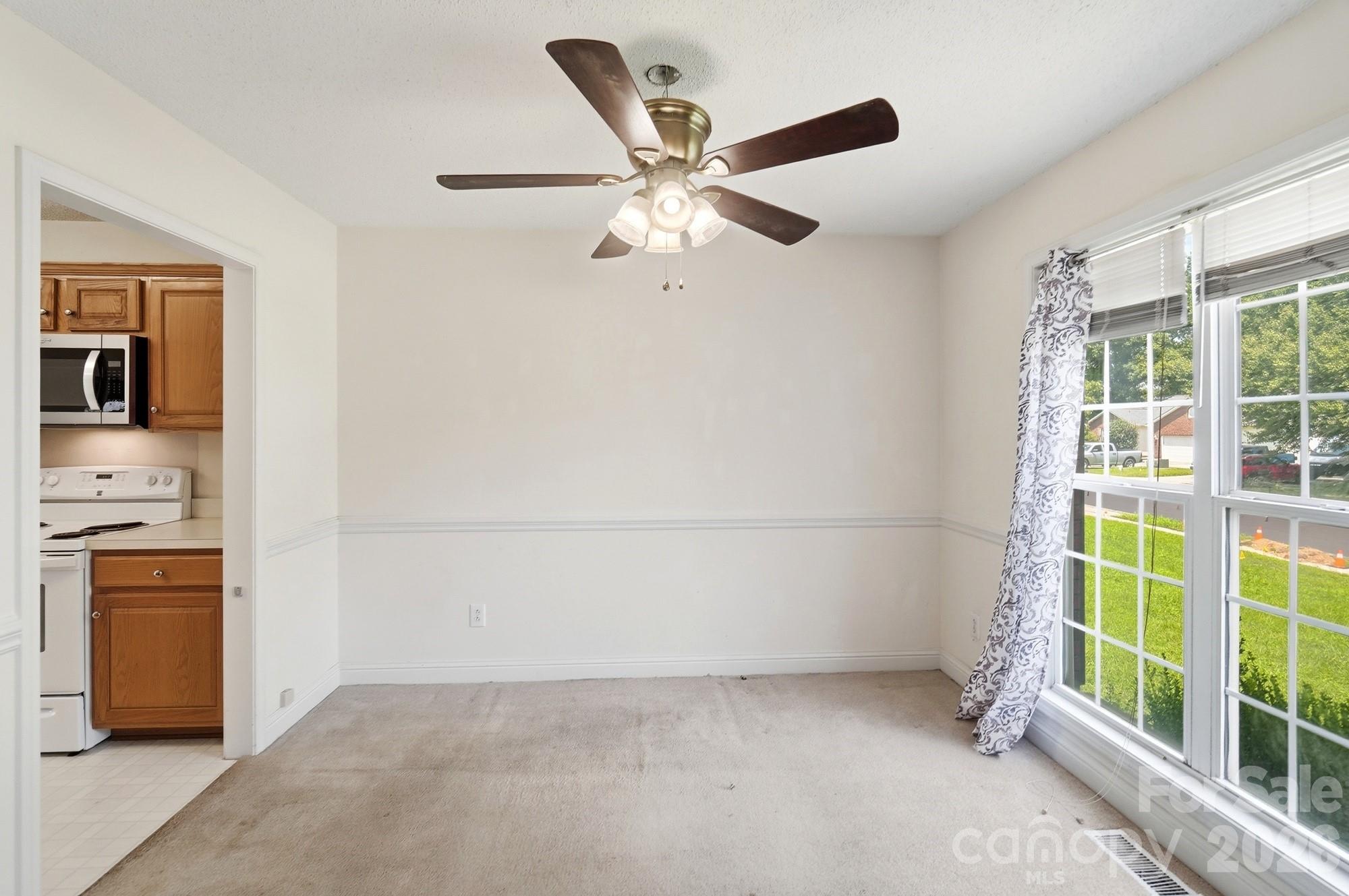 3405 Continental Drive Property Photo 2