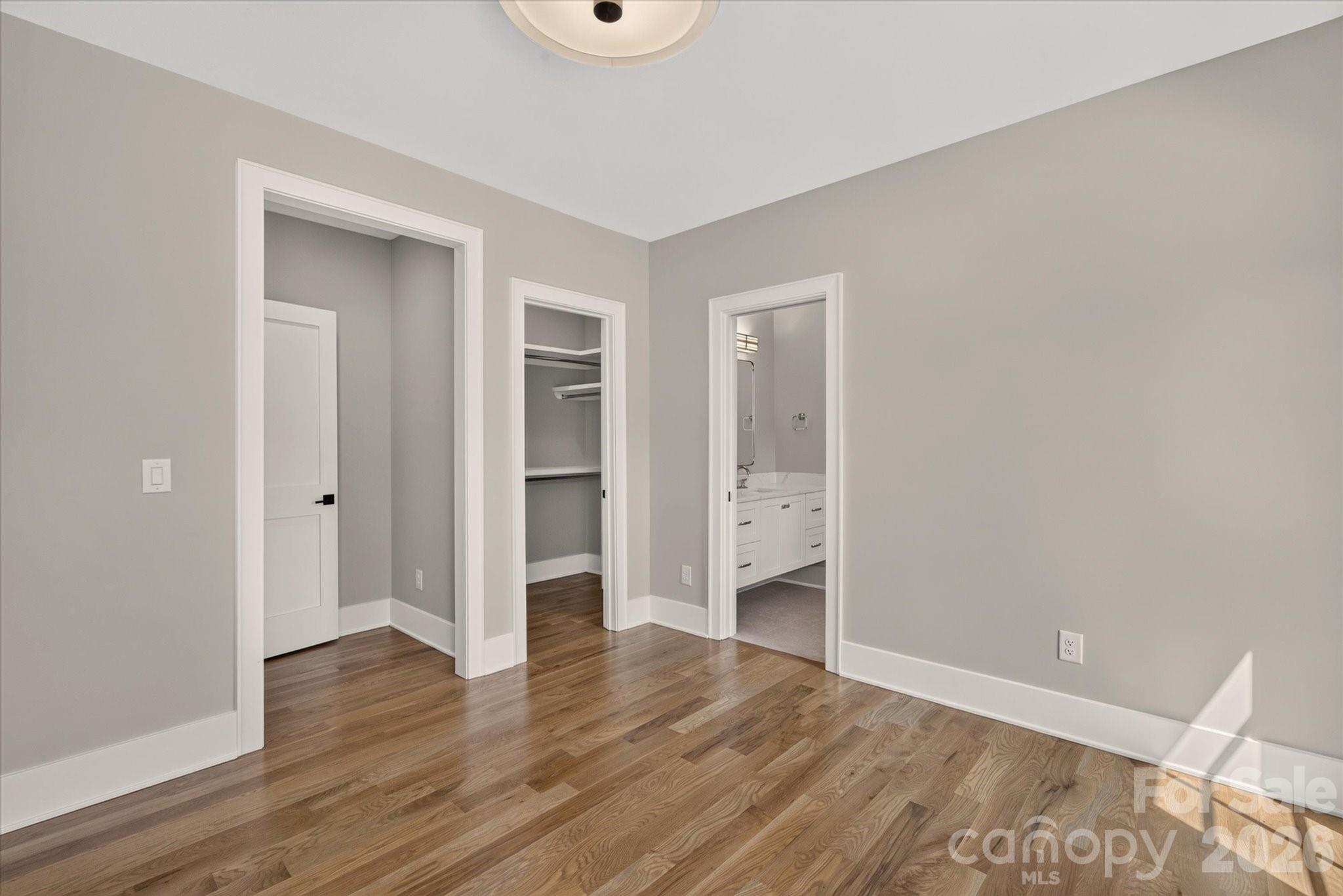 213 Crest Court Property Photo 32