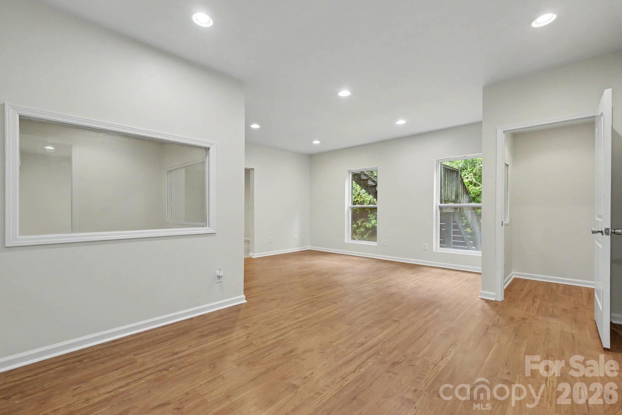 2318 Sonoma Valley Drive Property Photo 9