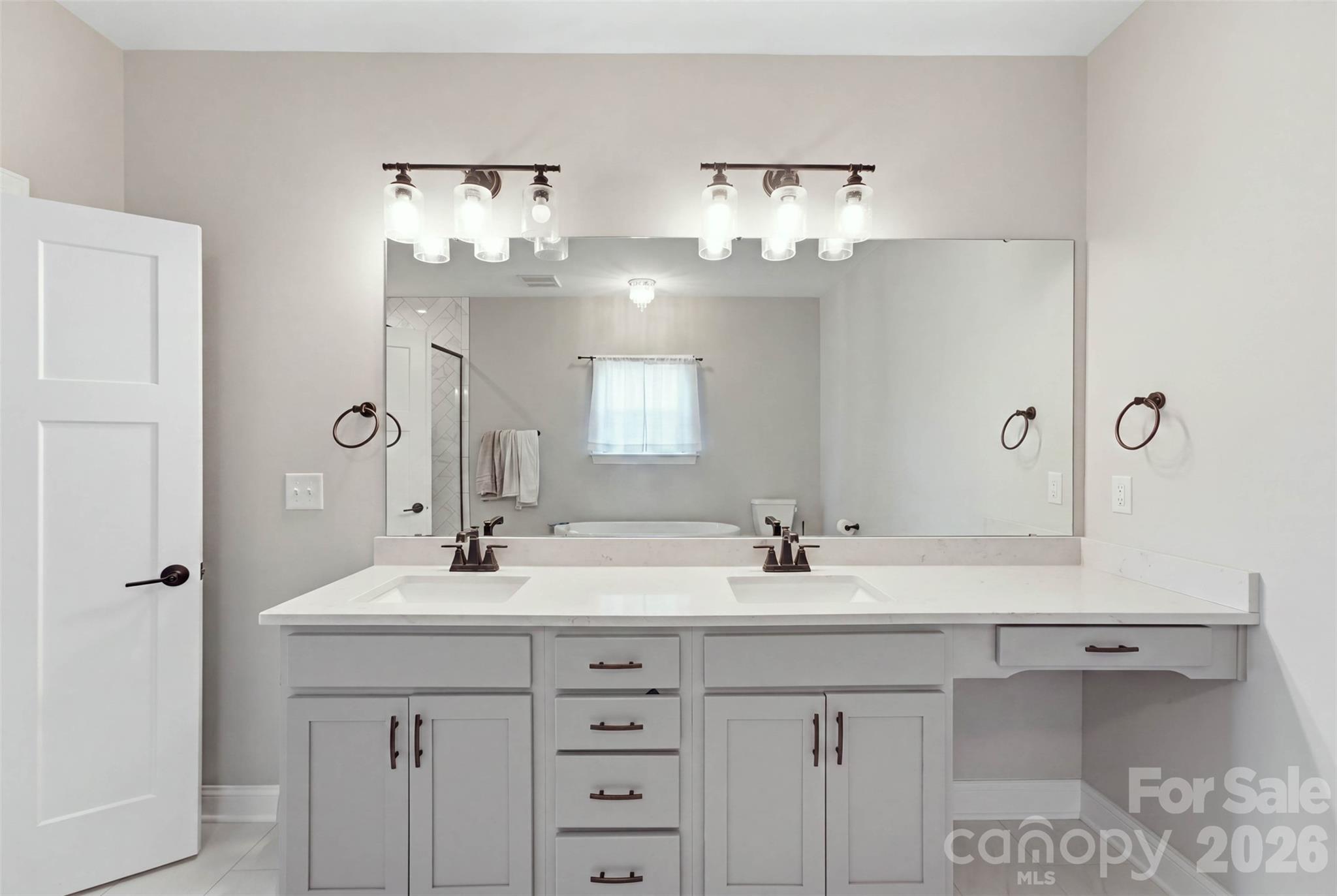 233 Pinnacle Crossing Property Photo 25