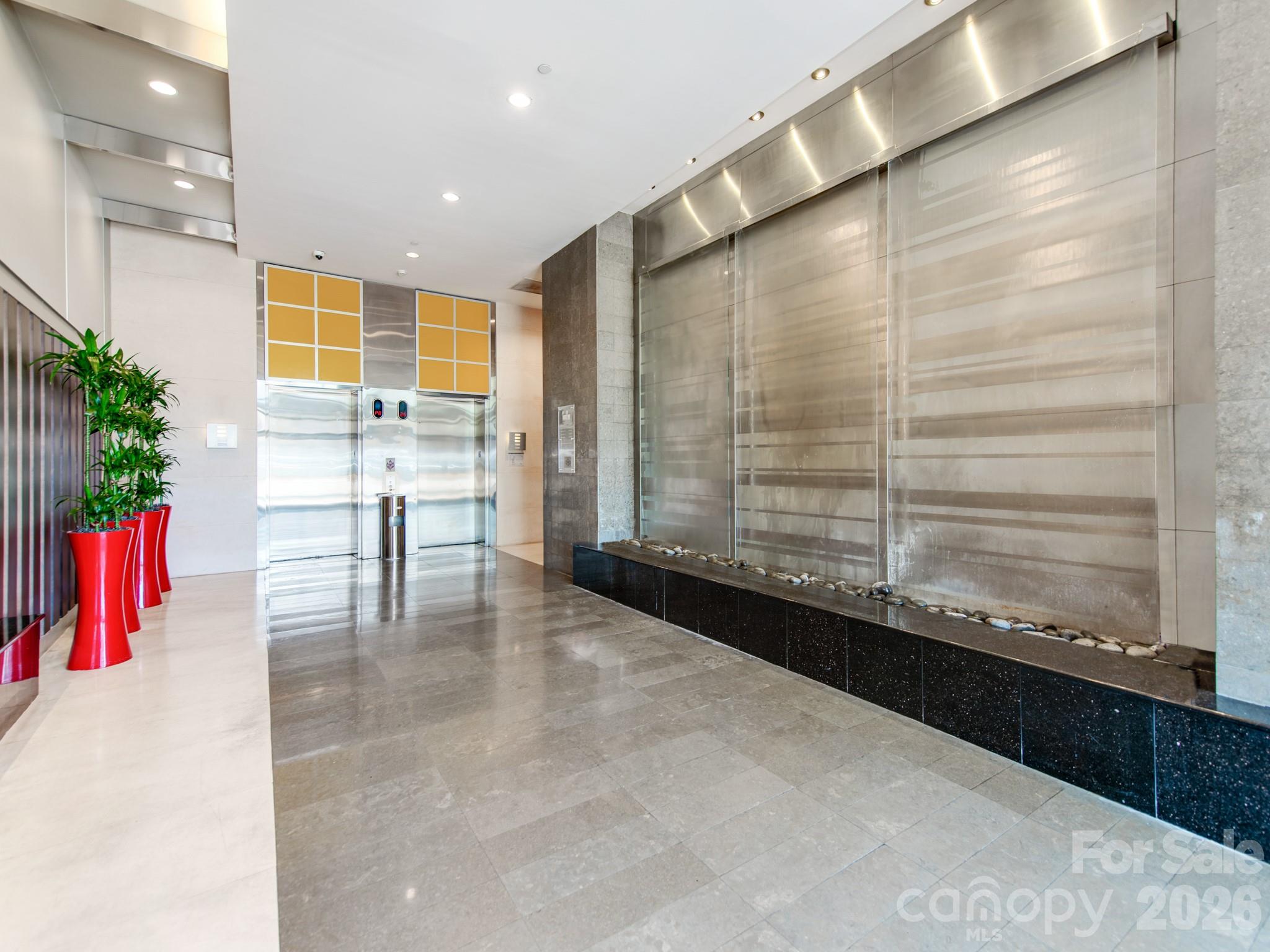 333 W Trade Street 2603 Property Photo 2