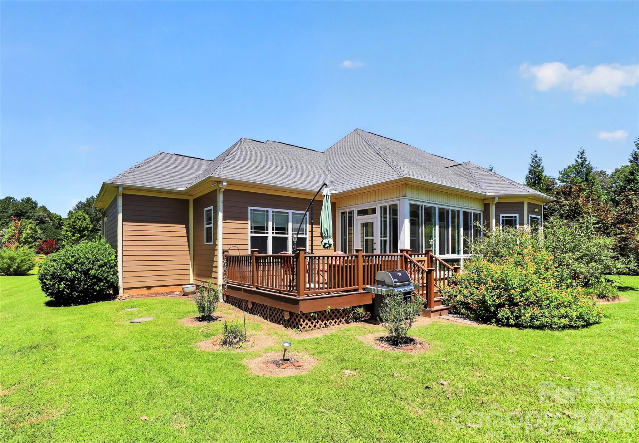 154 Ramano Drive Property Photo 36