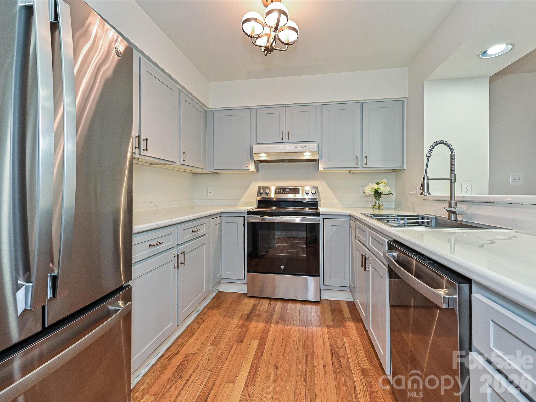 801 Lexington Avenue Property Photo 15