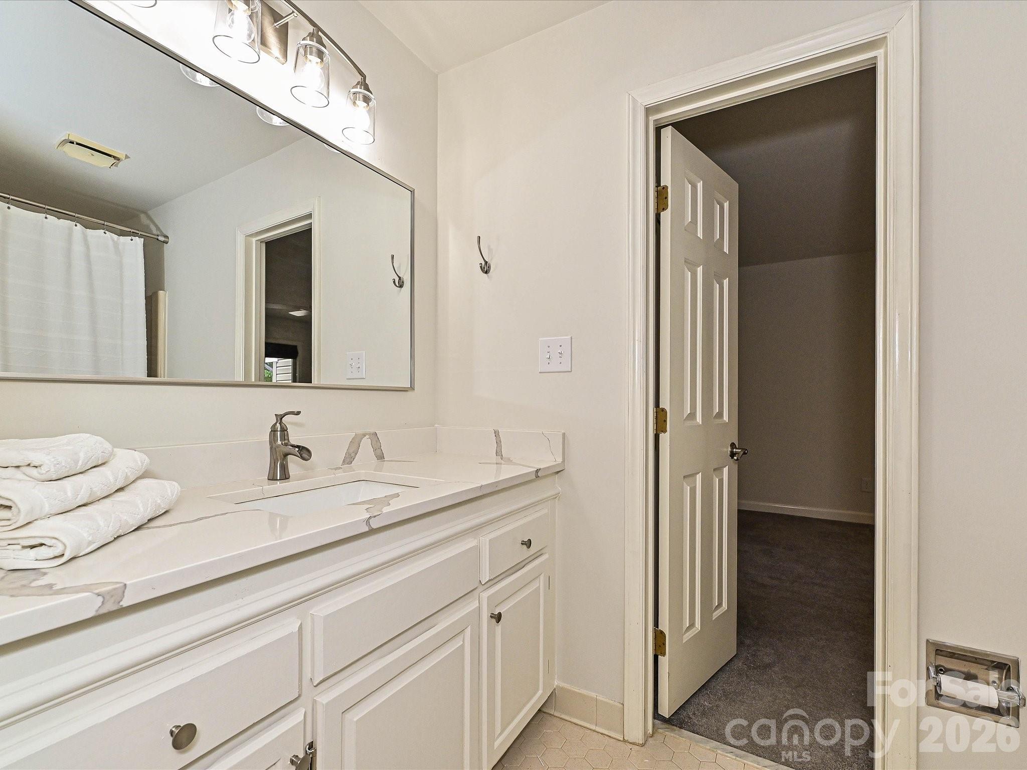 801 Lexington Avenue Property Photo 23