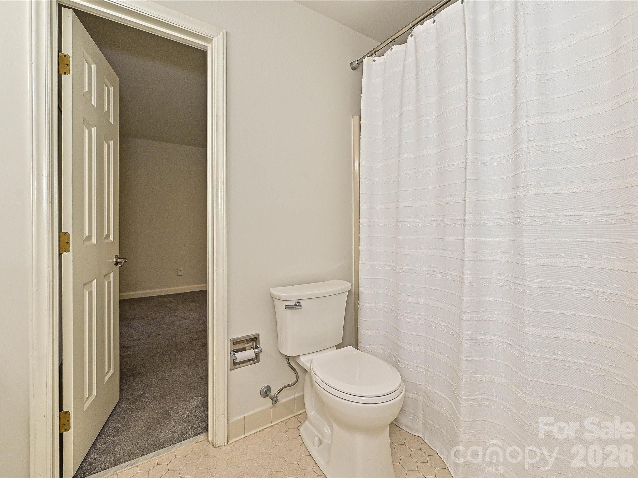 801 Lexington Avenue Property Photo 24