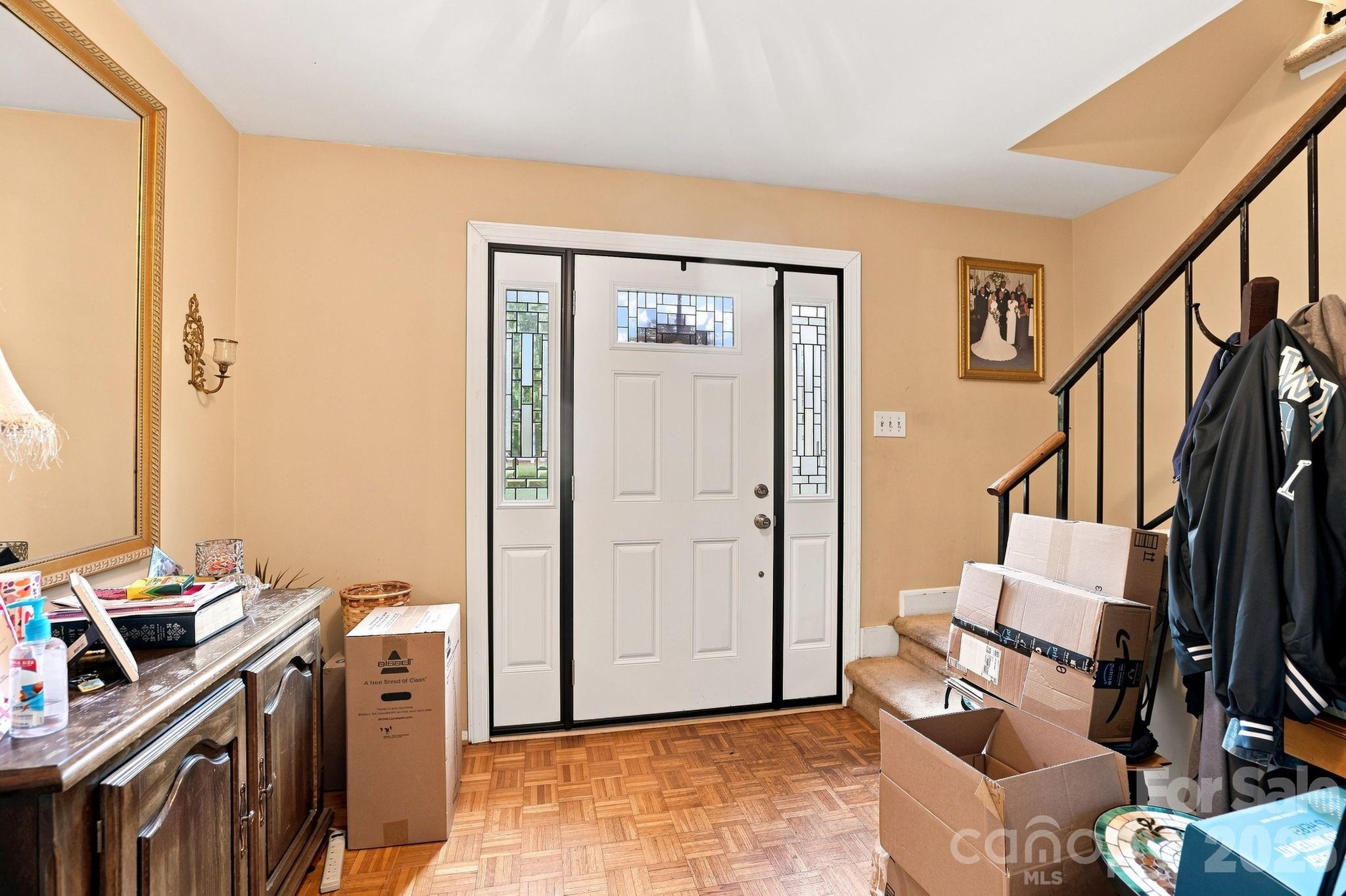 5914 Quiet Cove Court Property Photo 15