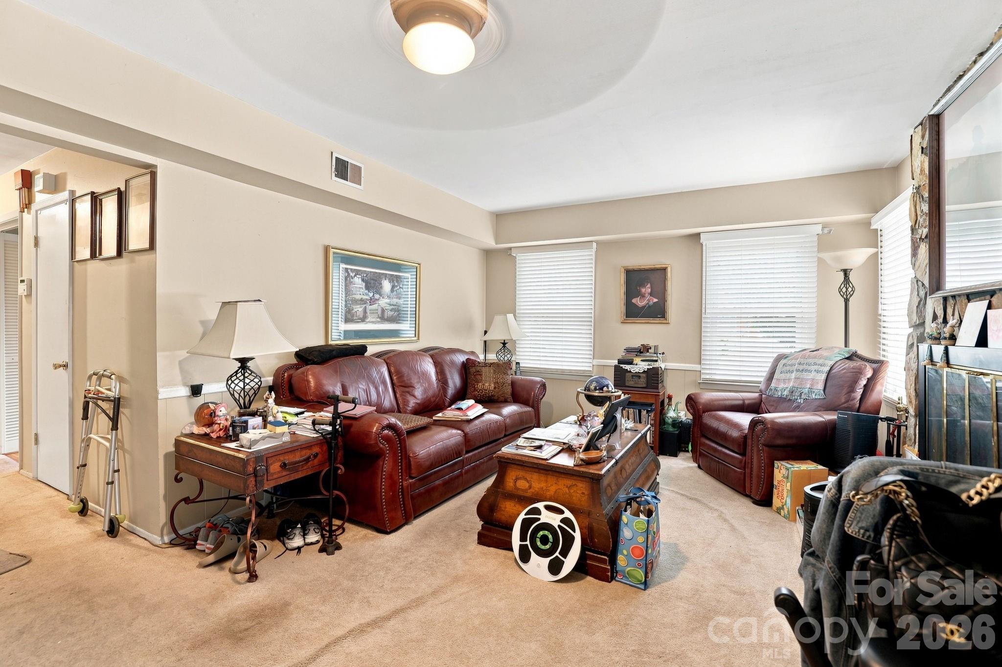 5914 Quiet Cove Court Property Photo 20