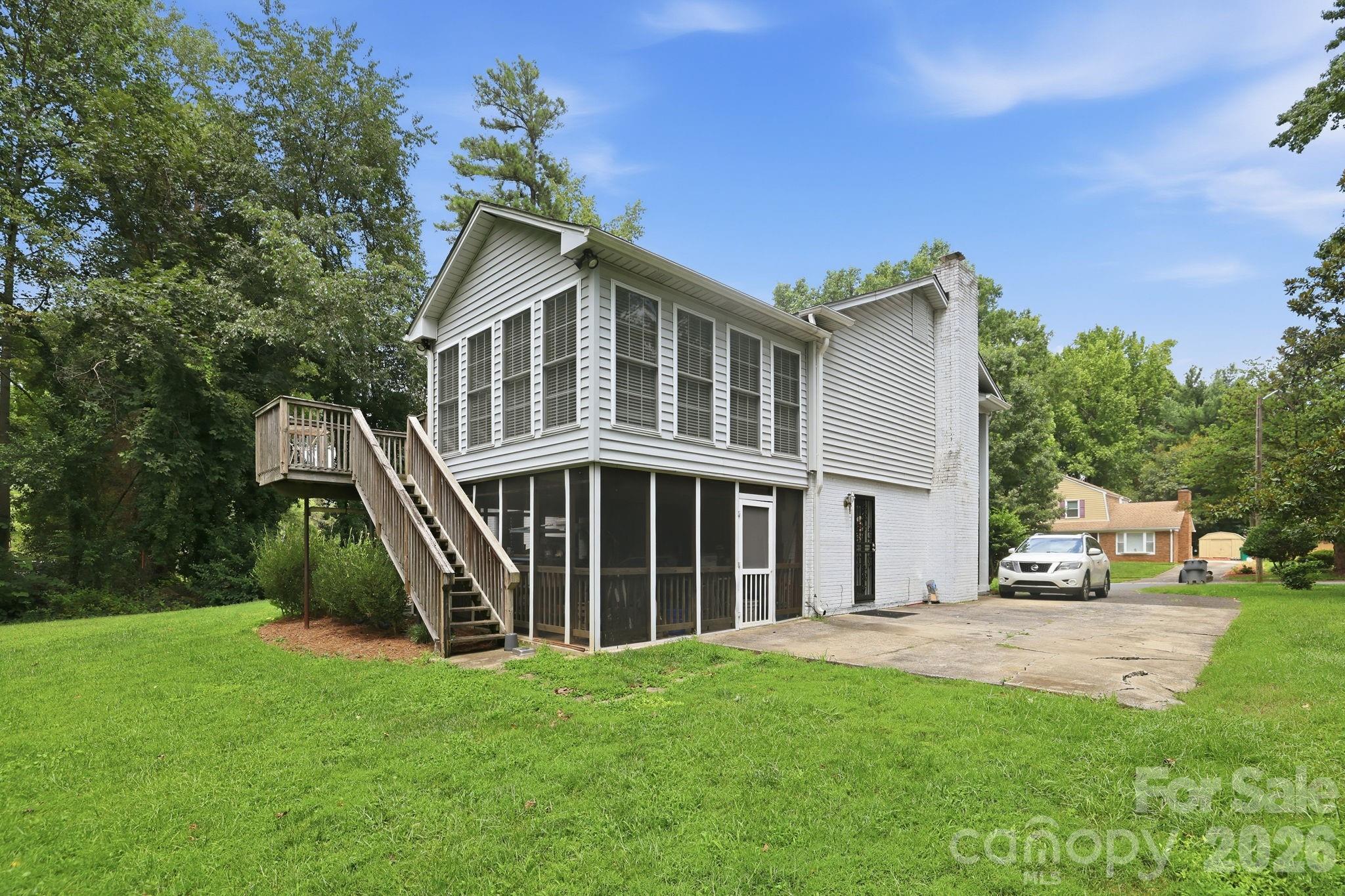 5914 Quiet Cove Court Property Photo 22
