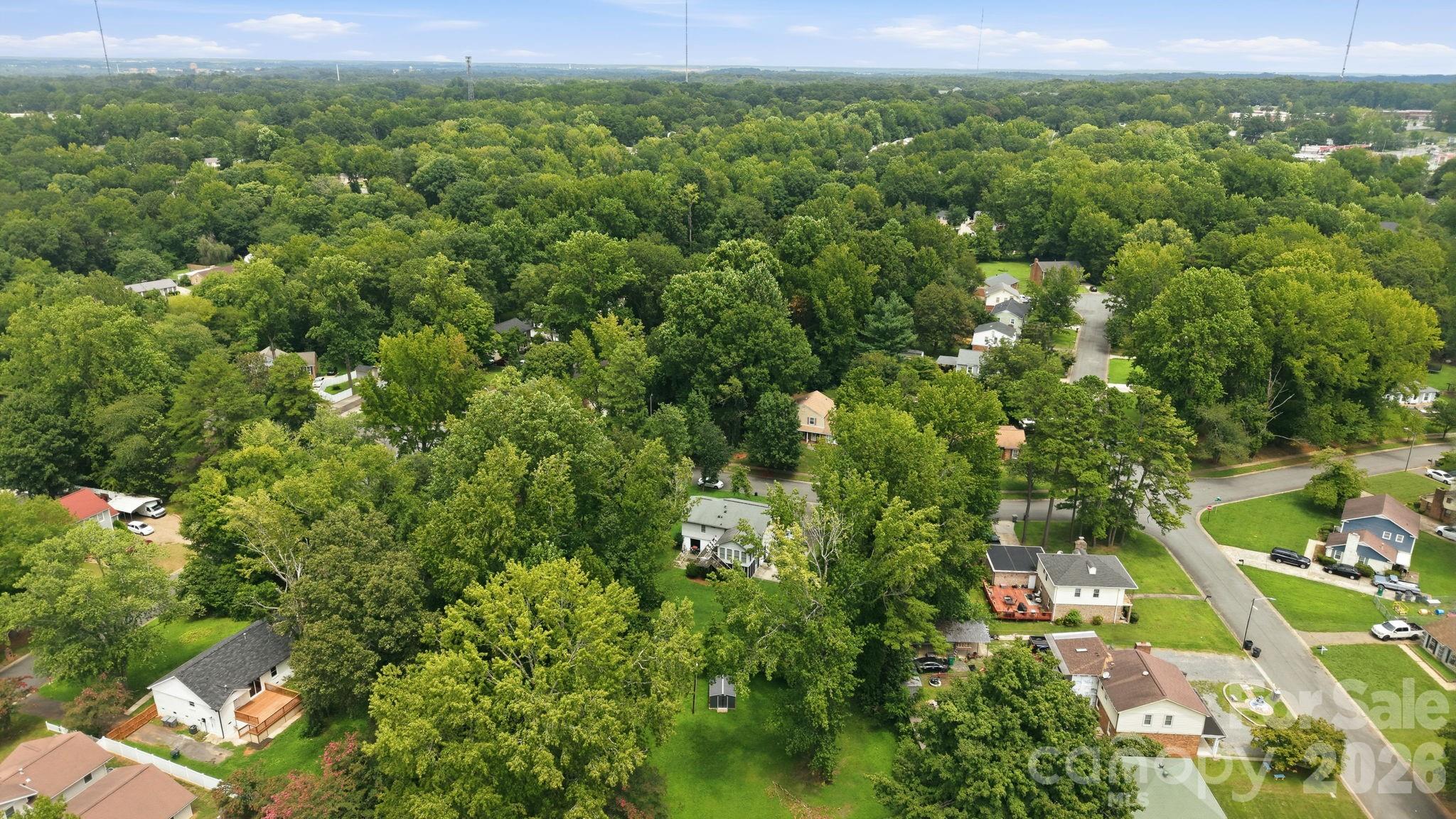 5914 Quiet Cove Court Property Photo 32