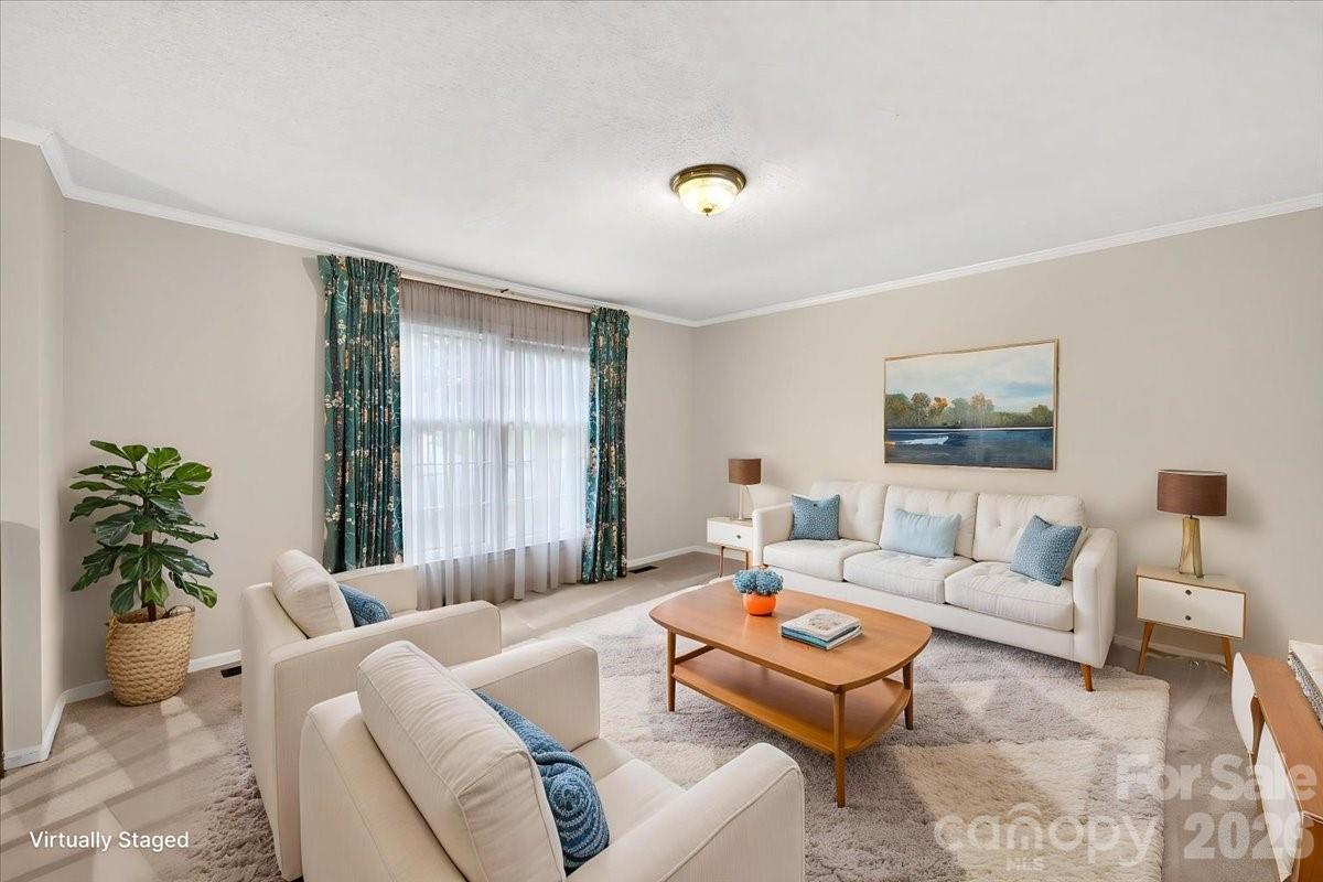 5000 Cedar Forest Drive Property Photo 4