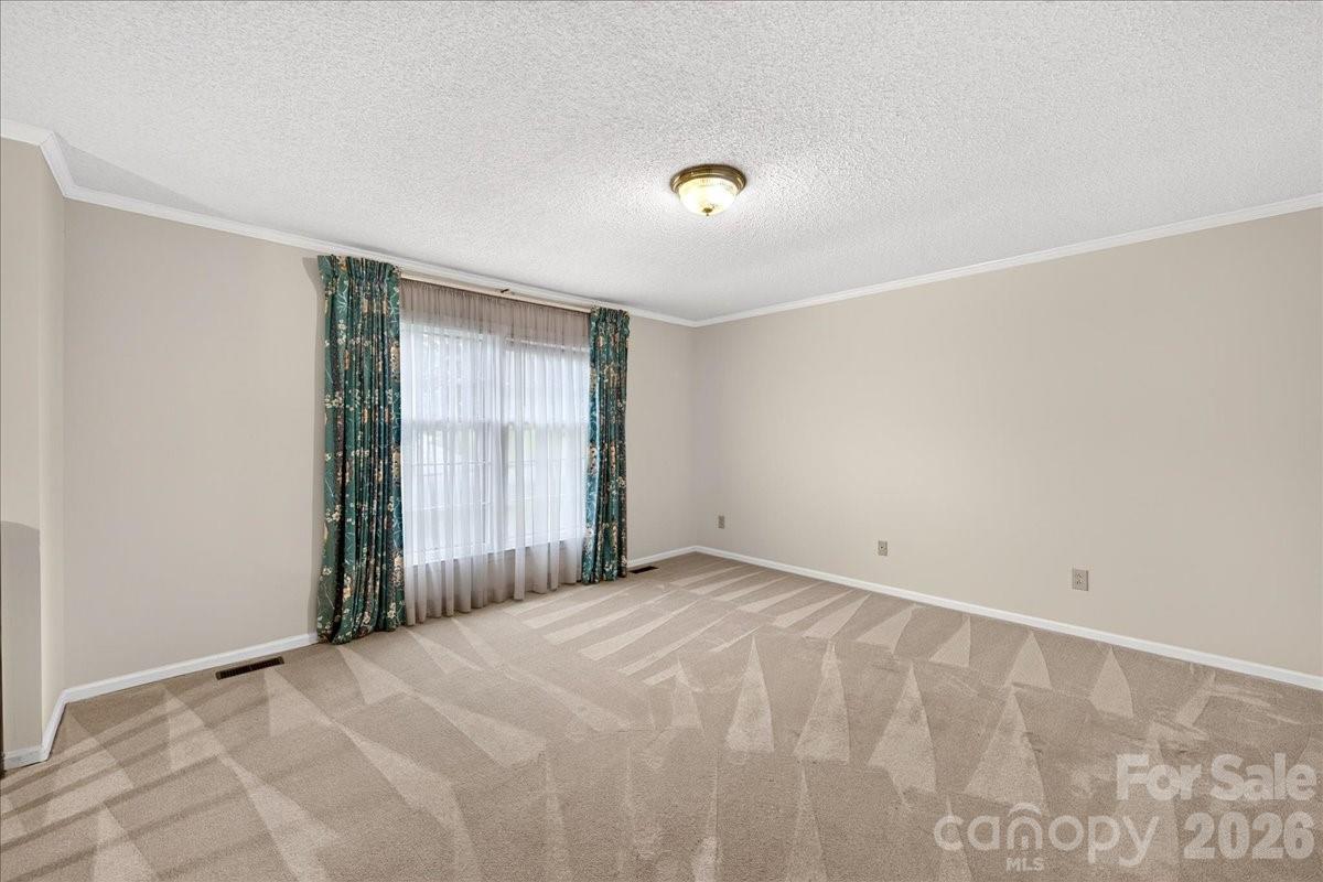 5000 Cedar Forest Drive Property Photo 5