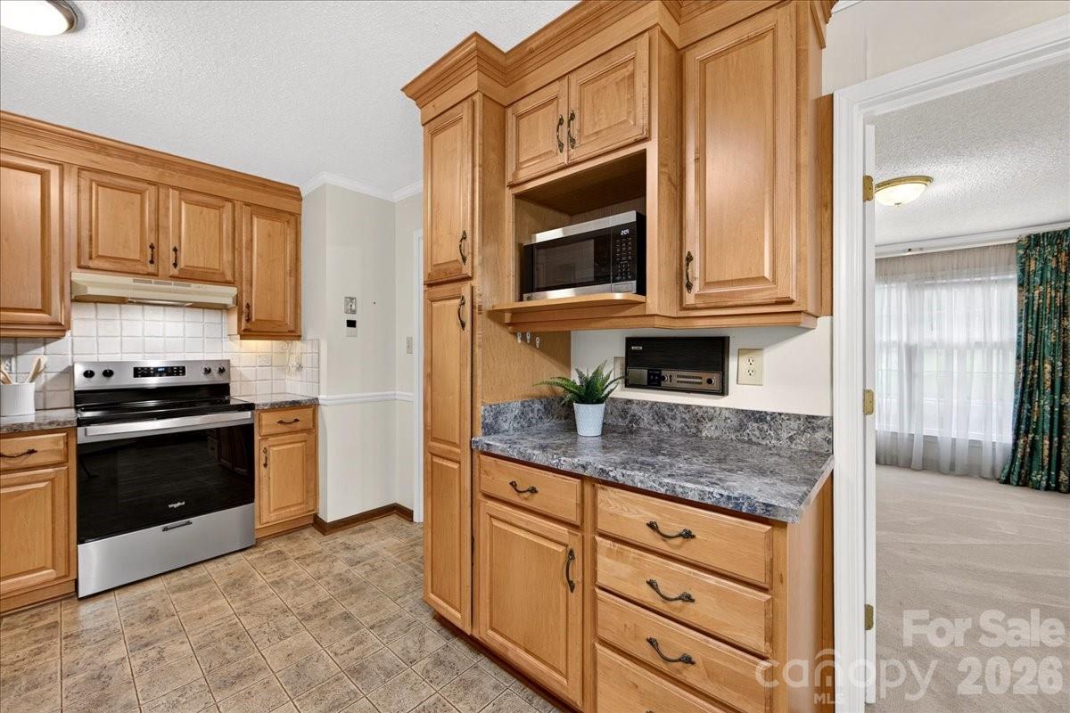 5000 Cedar Forest Drive Property Photo 11
