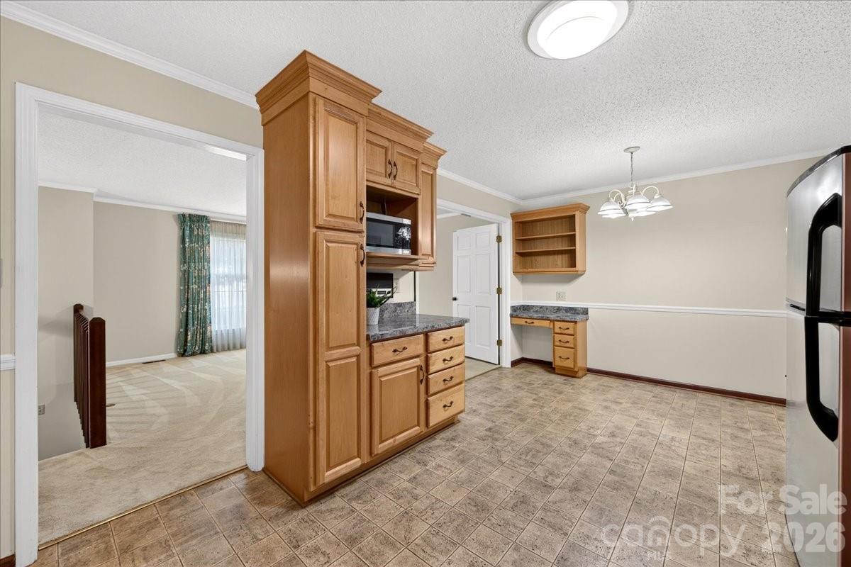 5000 Cedar Forest Drive Property Photo 12