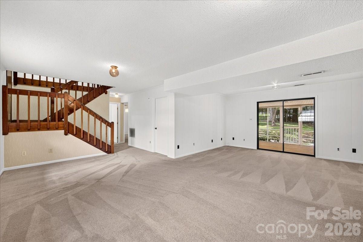5000 Cedar Forest Drive Property Photo 28