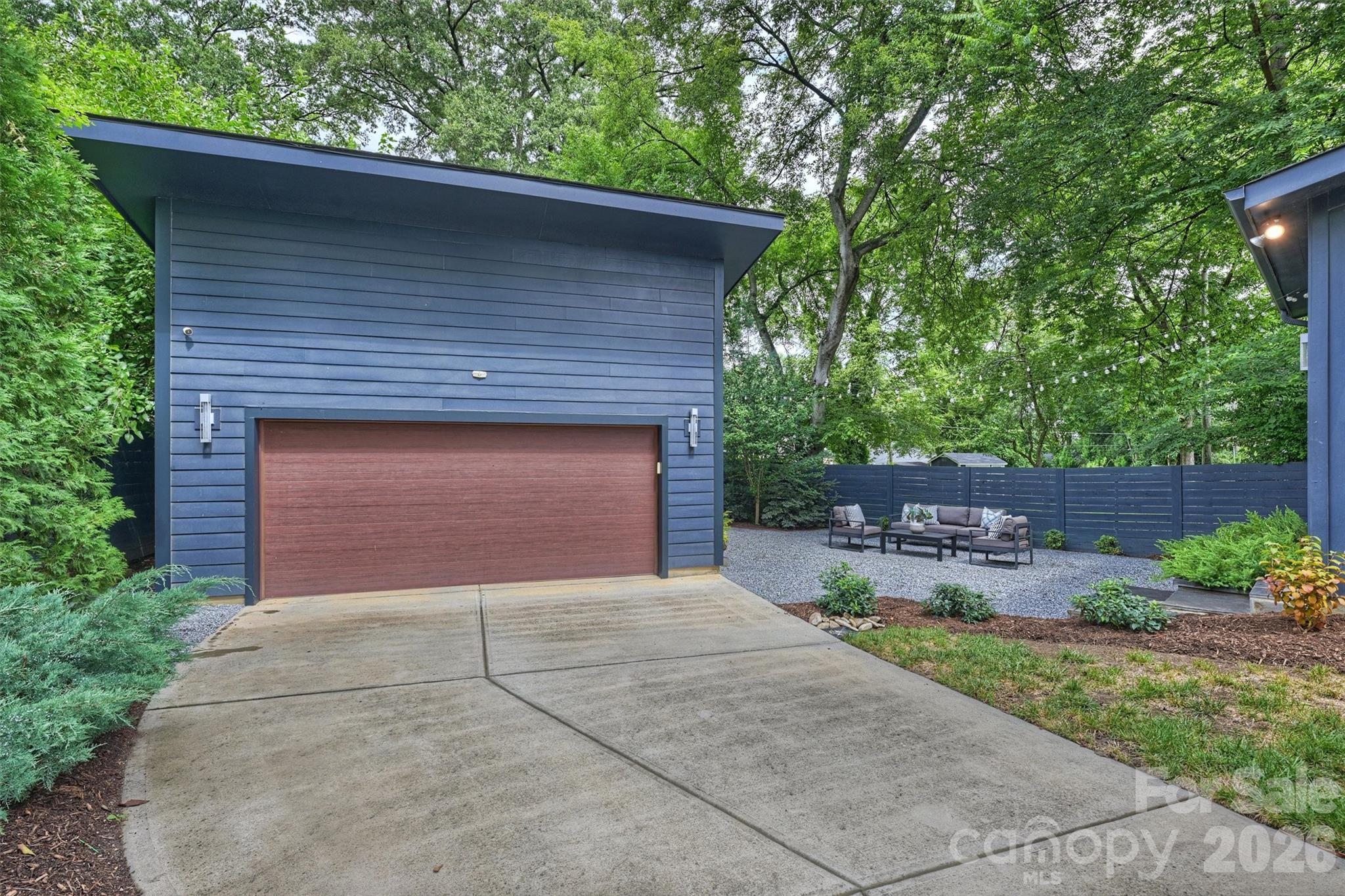 2111 Parson Street Property Photo 20