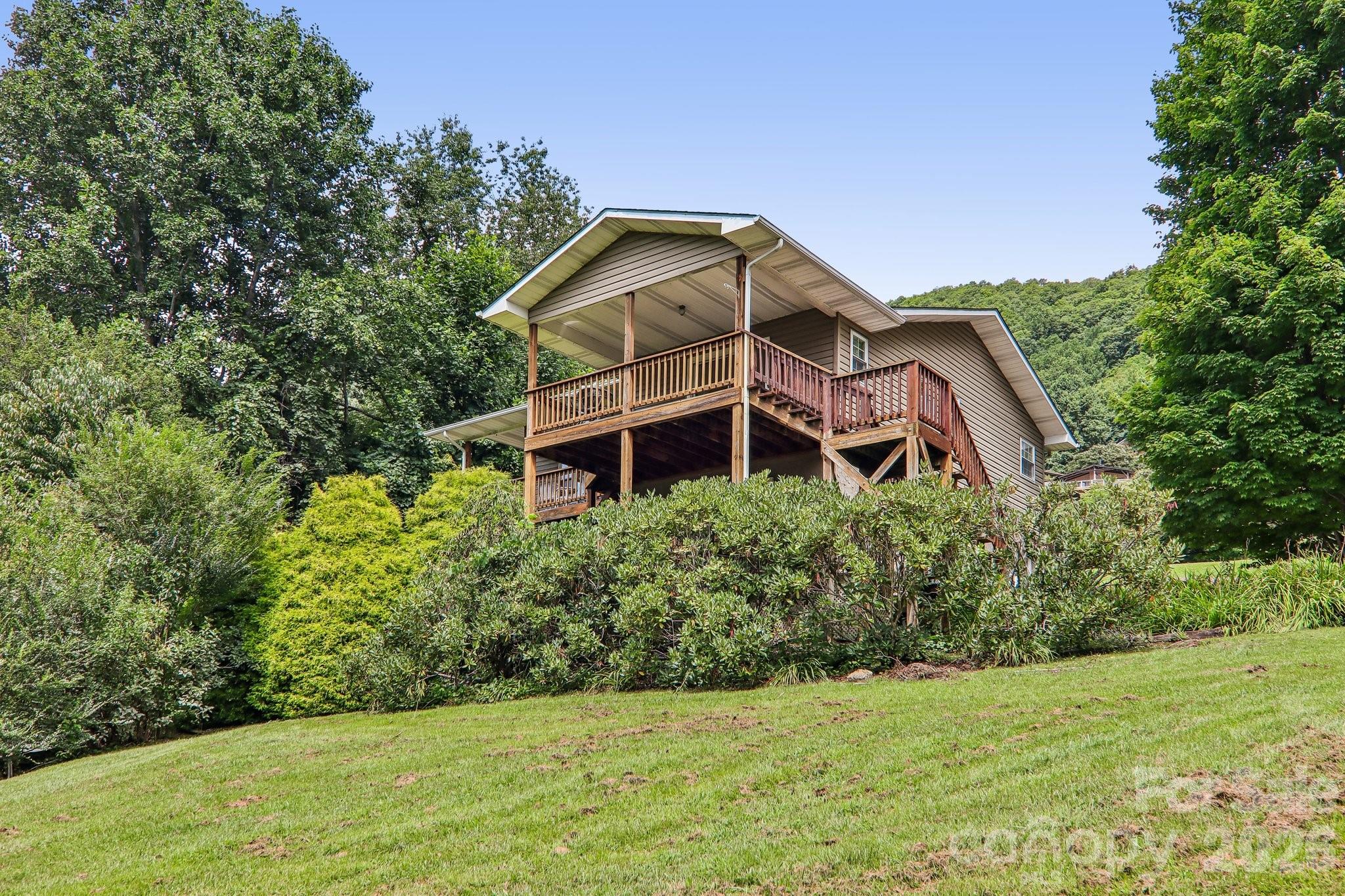 169 Highview Drive Property Photo 1