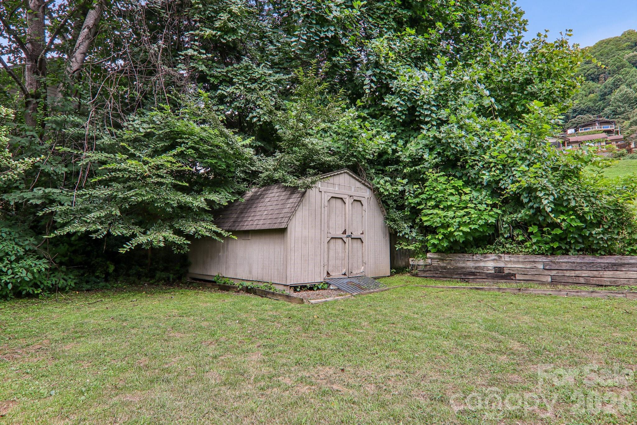 169 Highview Drive Property Photo 33
