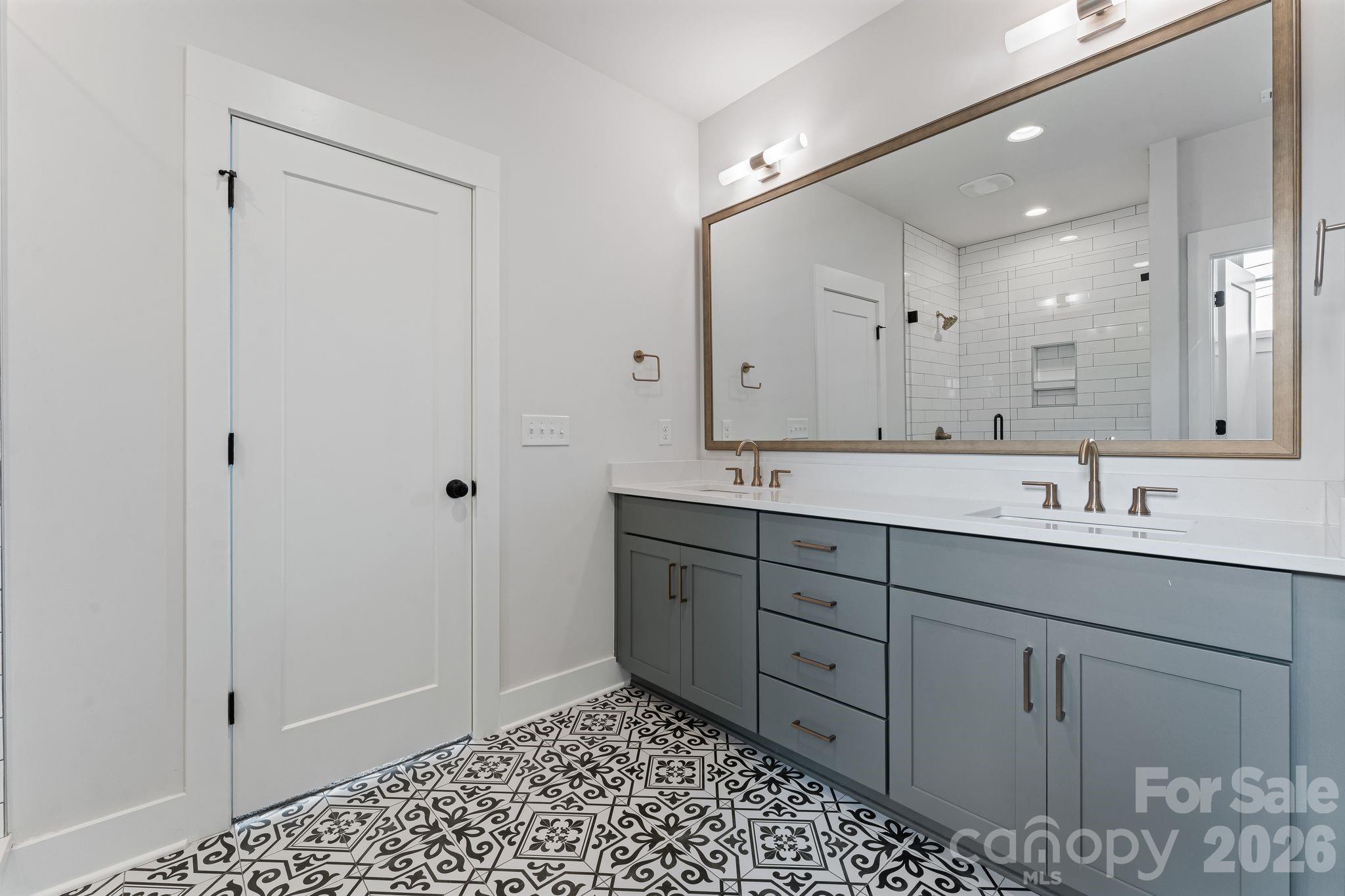 3015 Kalex Court Property Photo 21