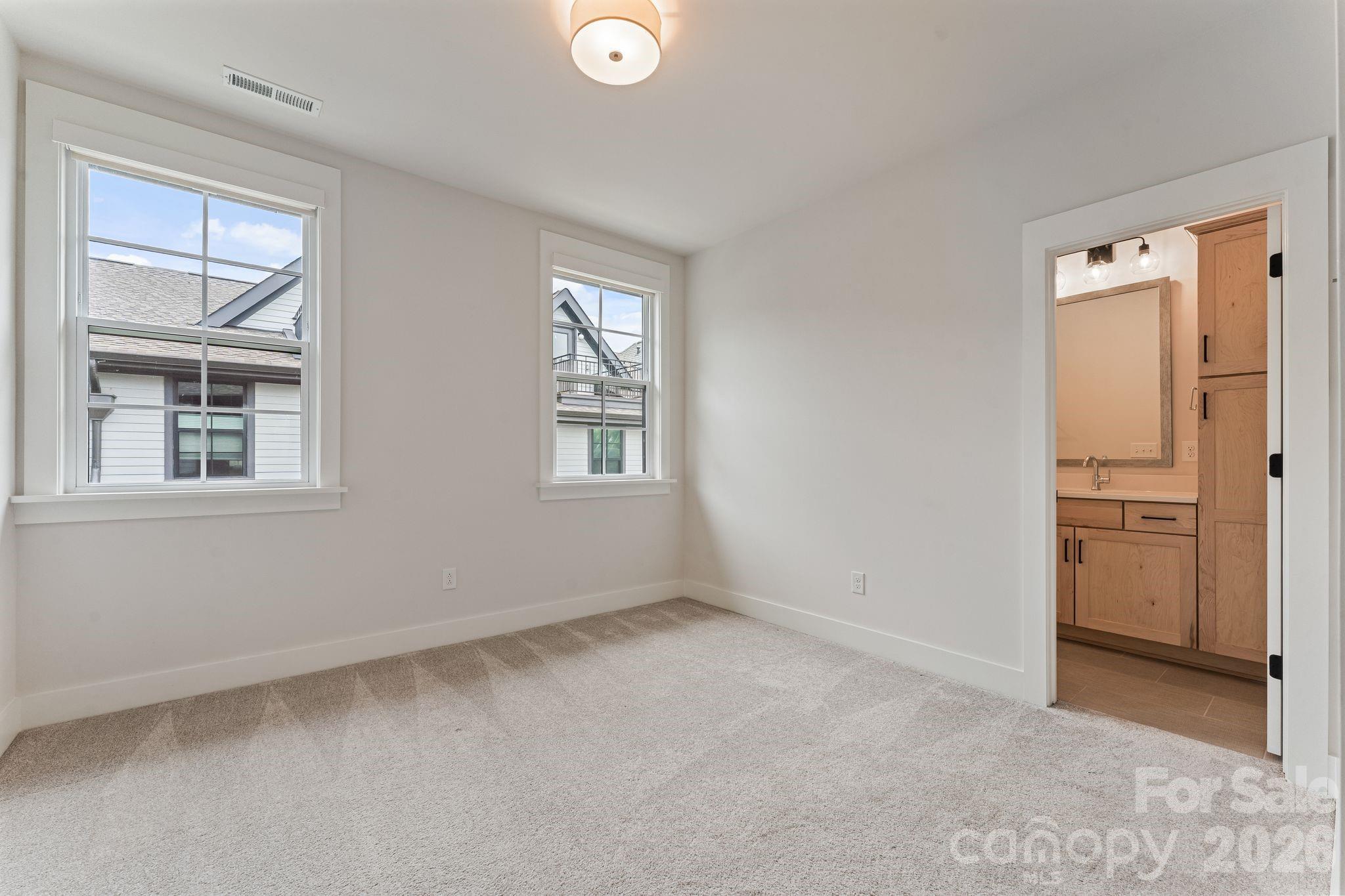 3015 Kalex Court Property Photo 28