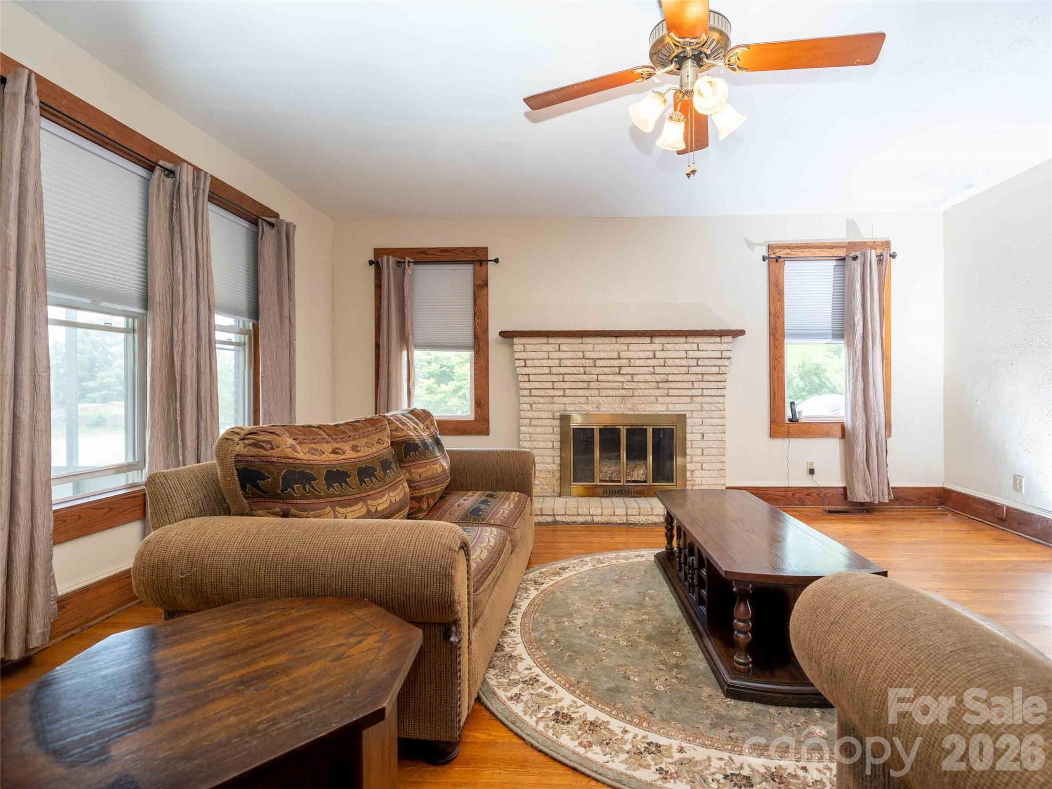 103 E King Street Property Photo 18