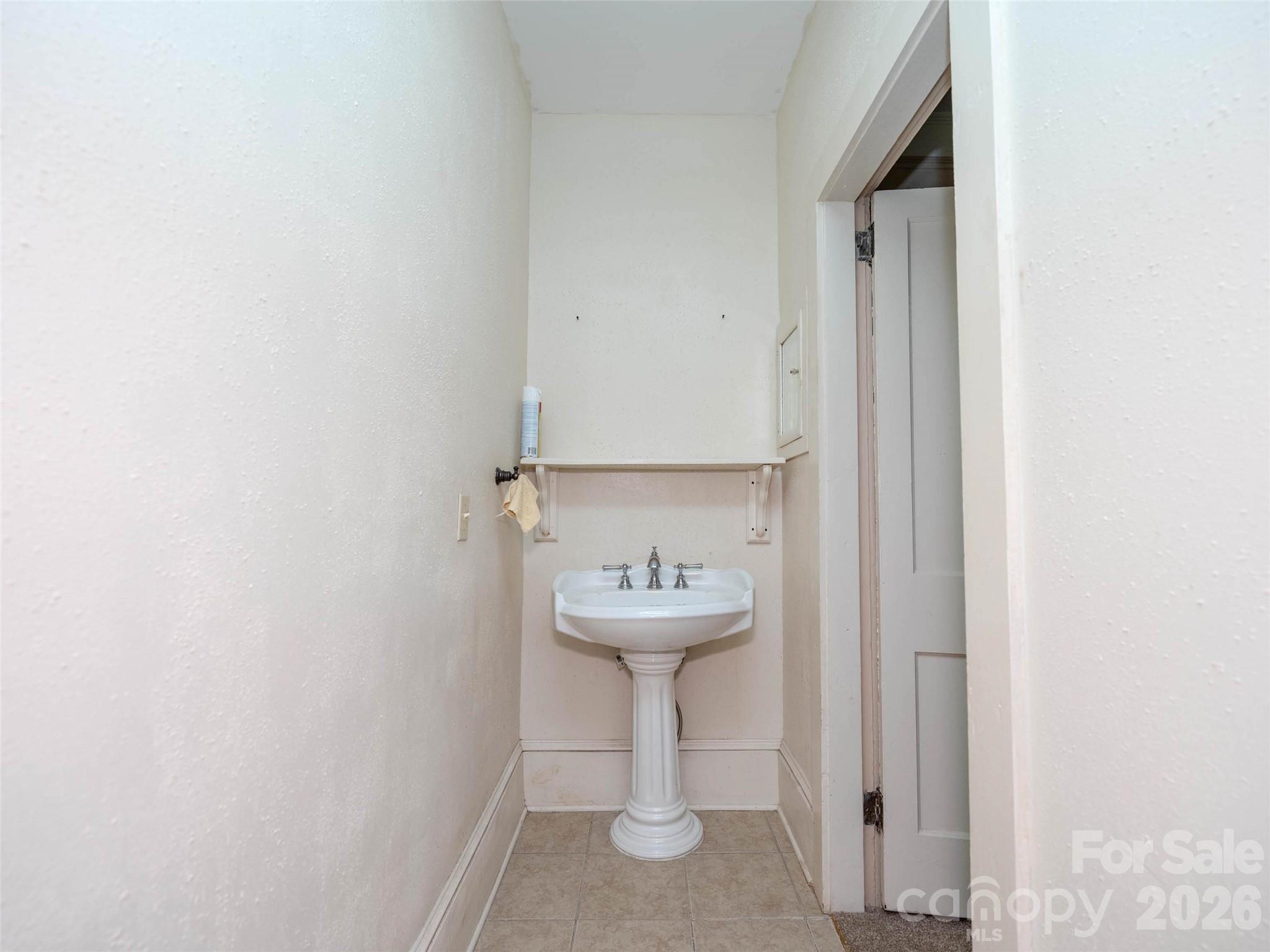 103 E King Street Property Photo 22