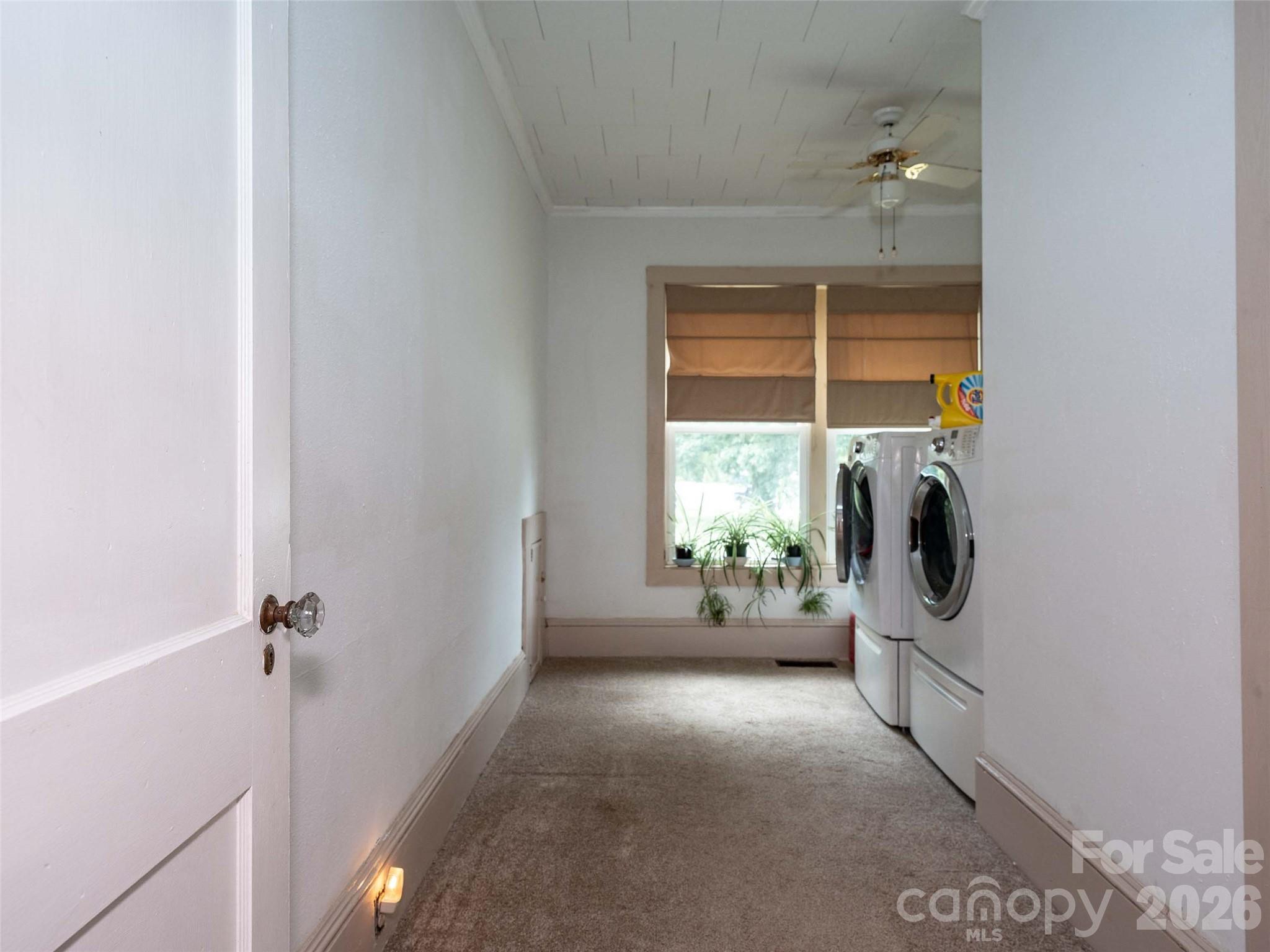 103 E King Street Property Photo 23