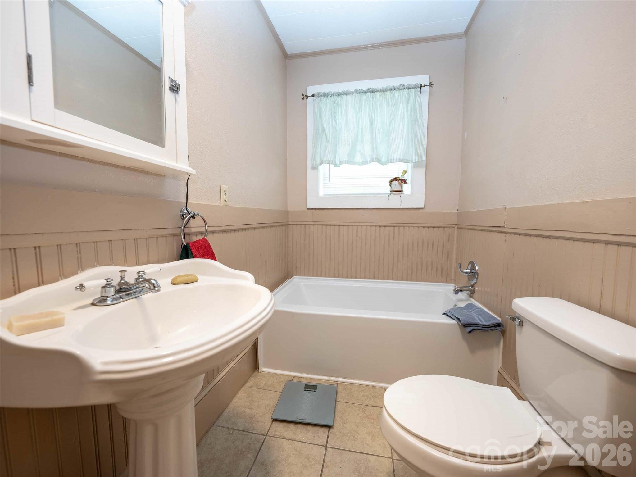 103 E King Street Property Photo 25