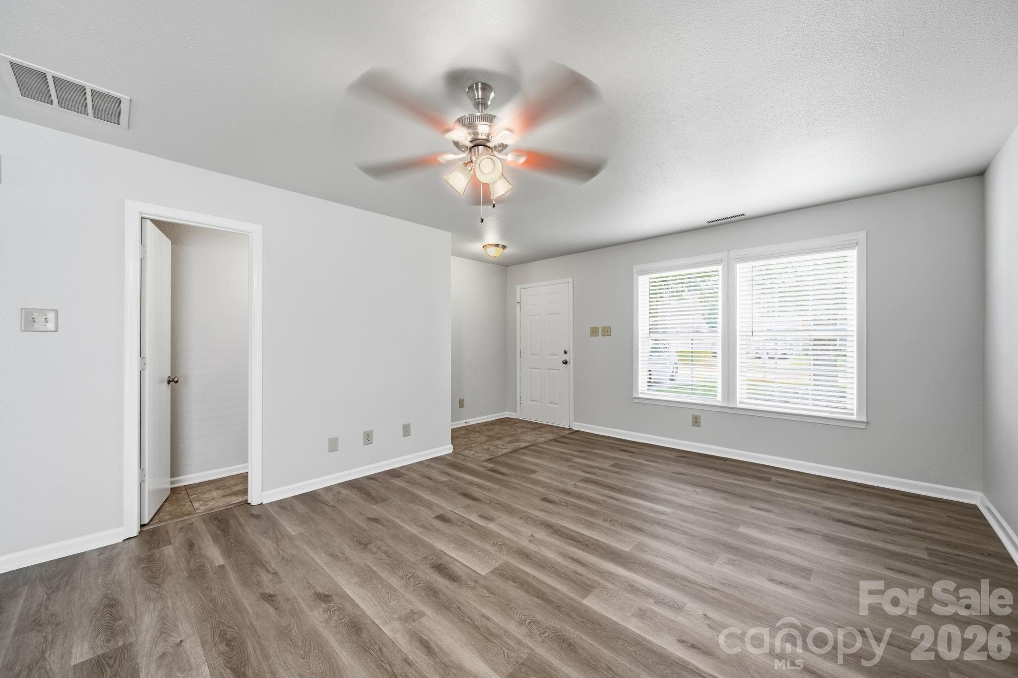 1602 Matthew Allen Circle Property Photo 4