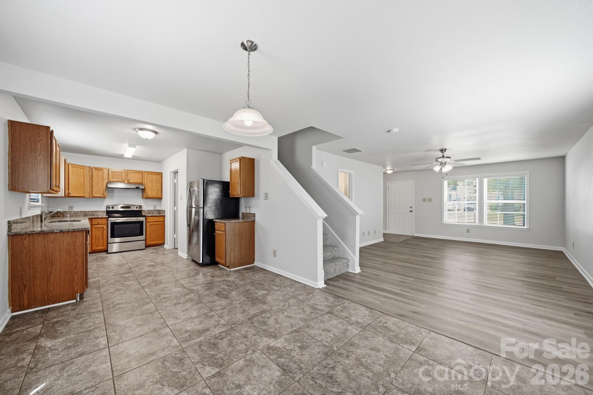 1602 Matthew Allen Circle Property Photo 6