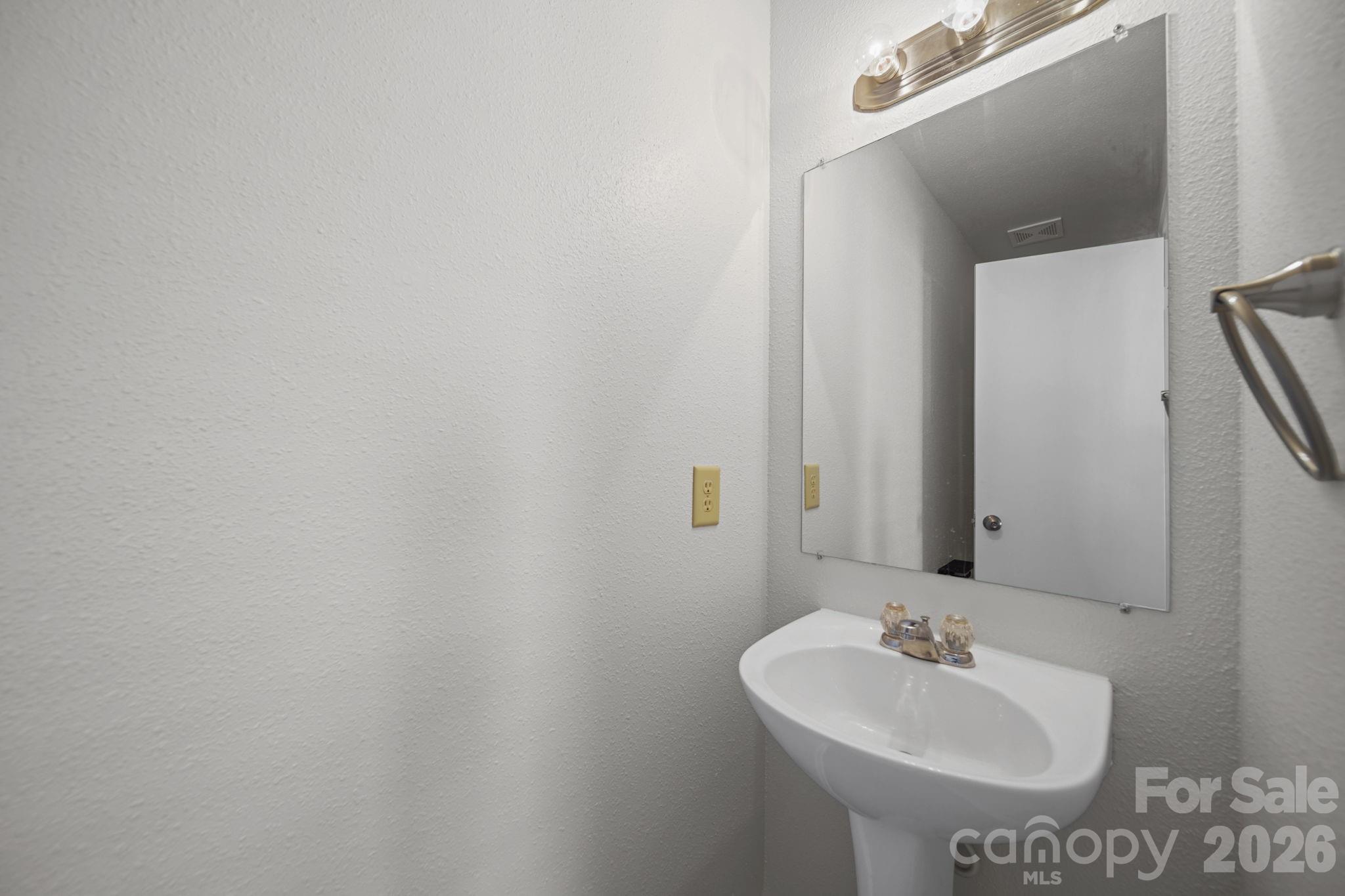 1602 Matthew Allen Circle Property Photo 14
