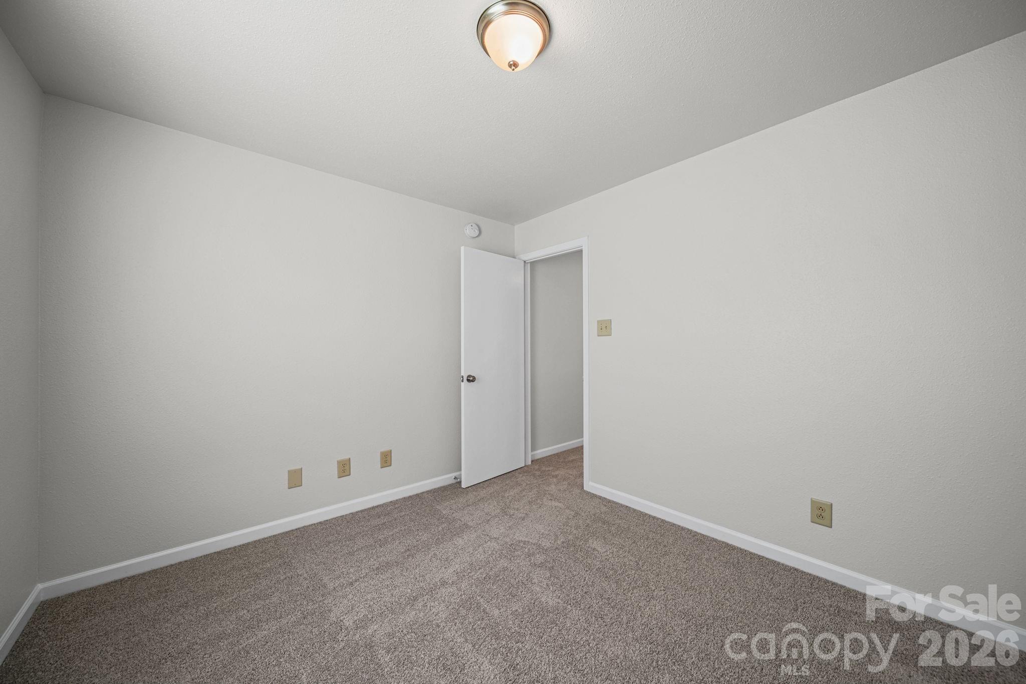 1602 Matthew Allen Circle Property Photo 19