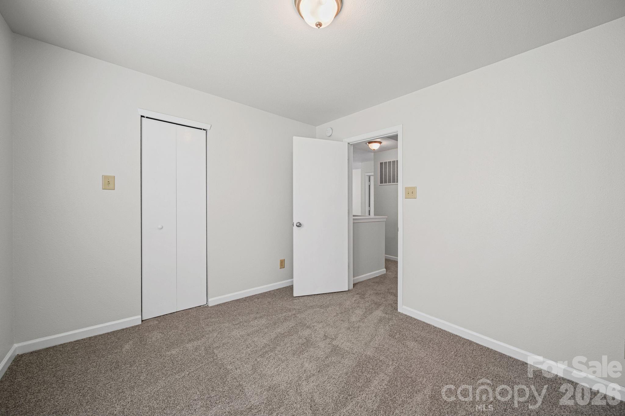 1602 Matthew Allen Circle Property Photo 29