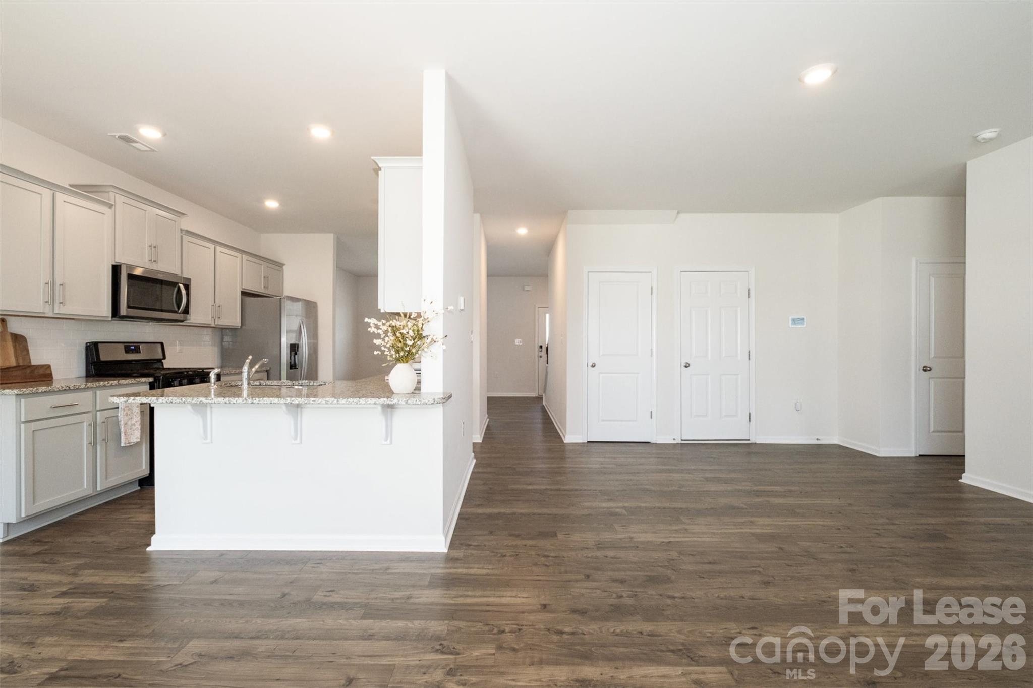 2407 Sugar Court Property Photo 7