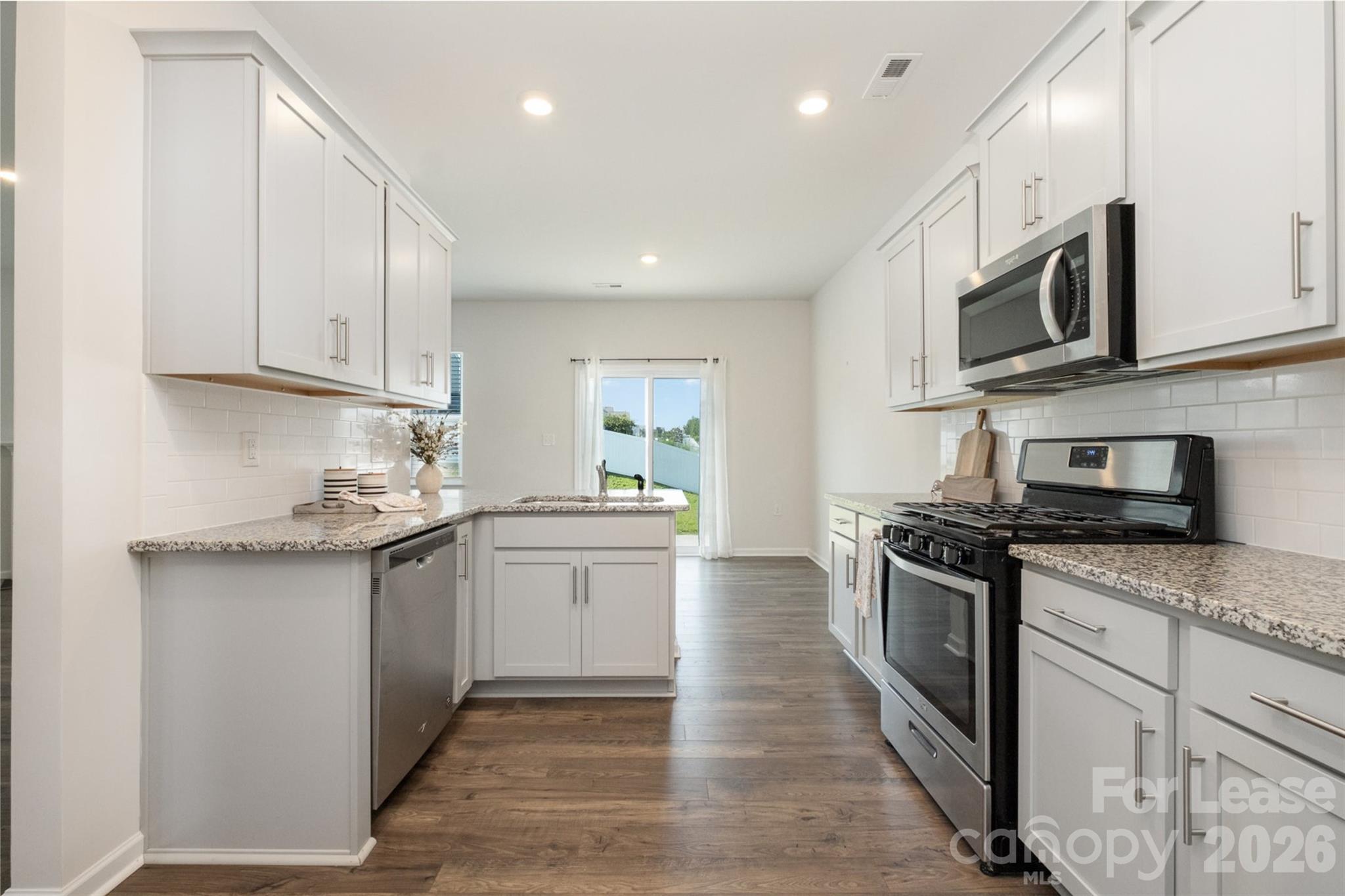 2407 Sugar Court Property Photo 11
