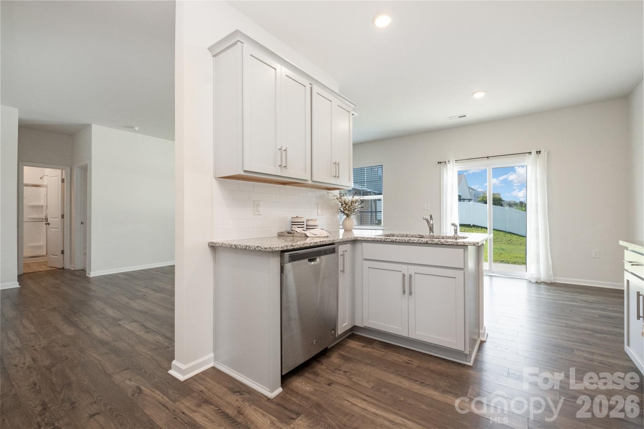 2407 Sugar Court Property Photo 12