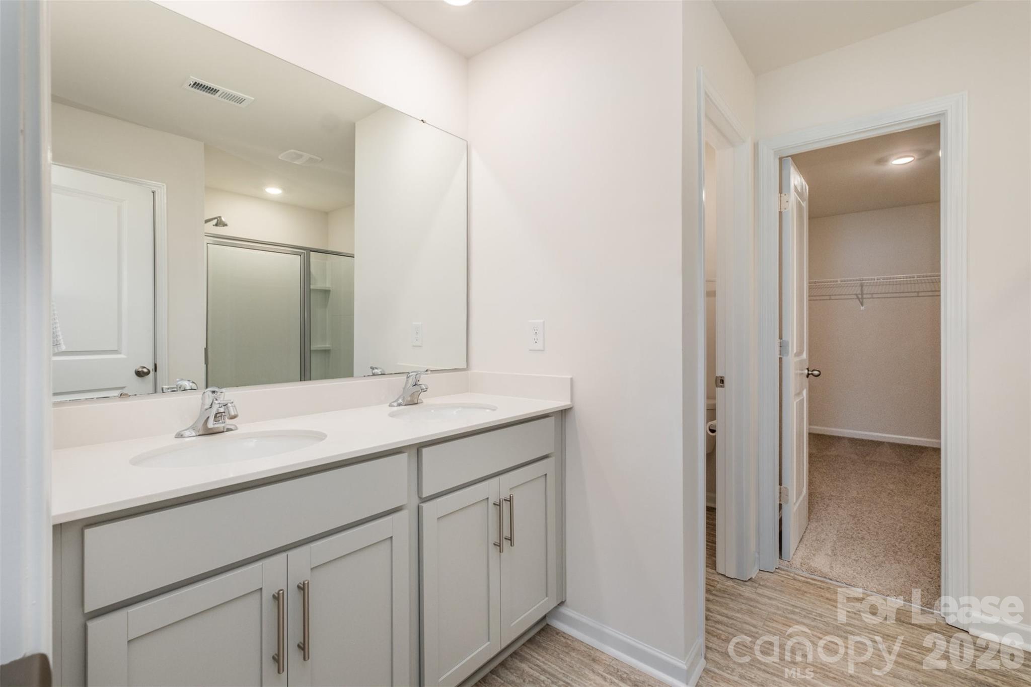 2407 Sugar Court Property Photo 17