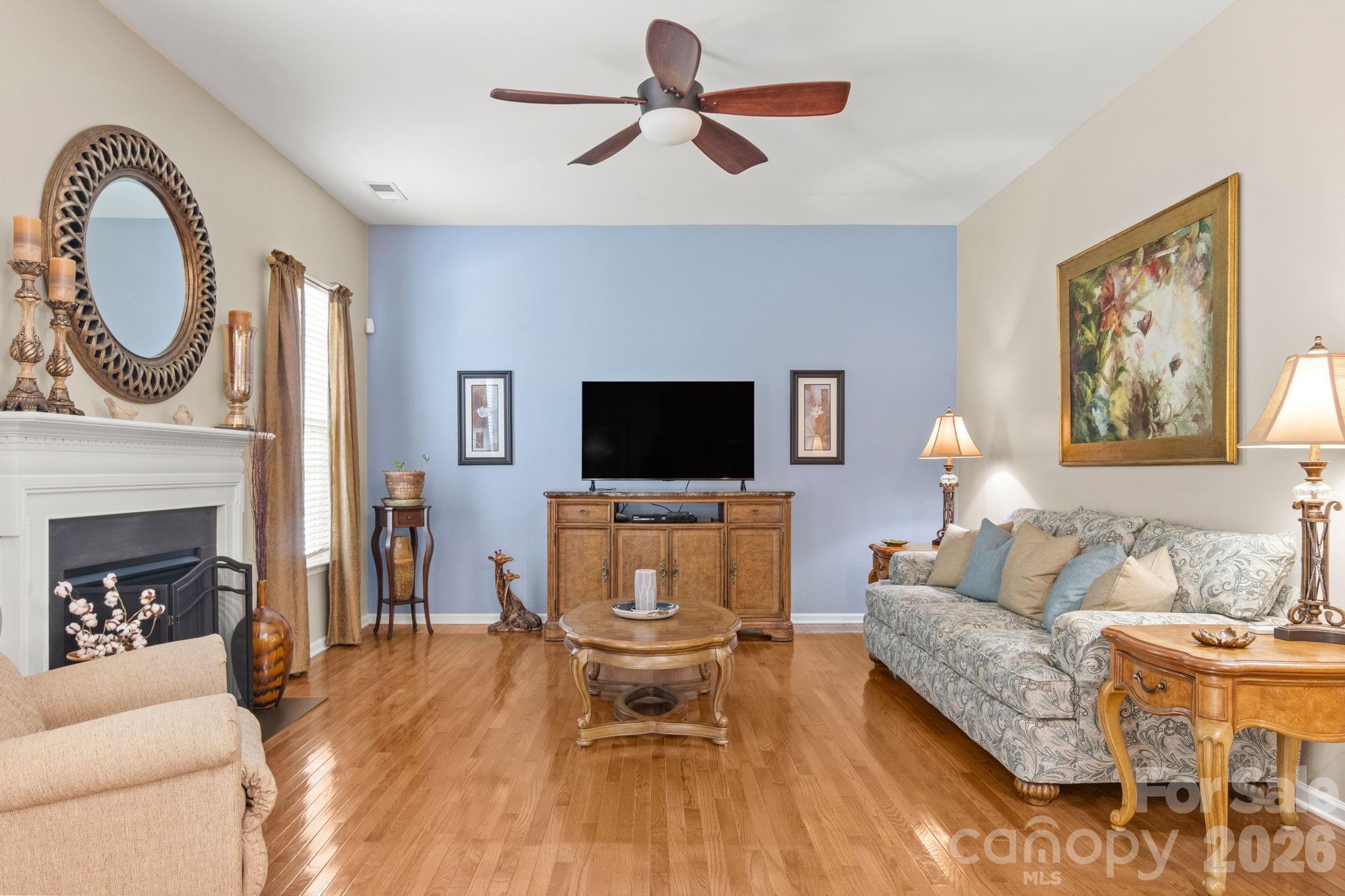 7055 Sedgebrook Drive Property Photo 15