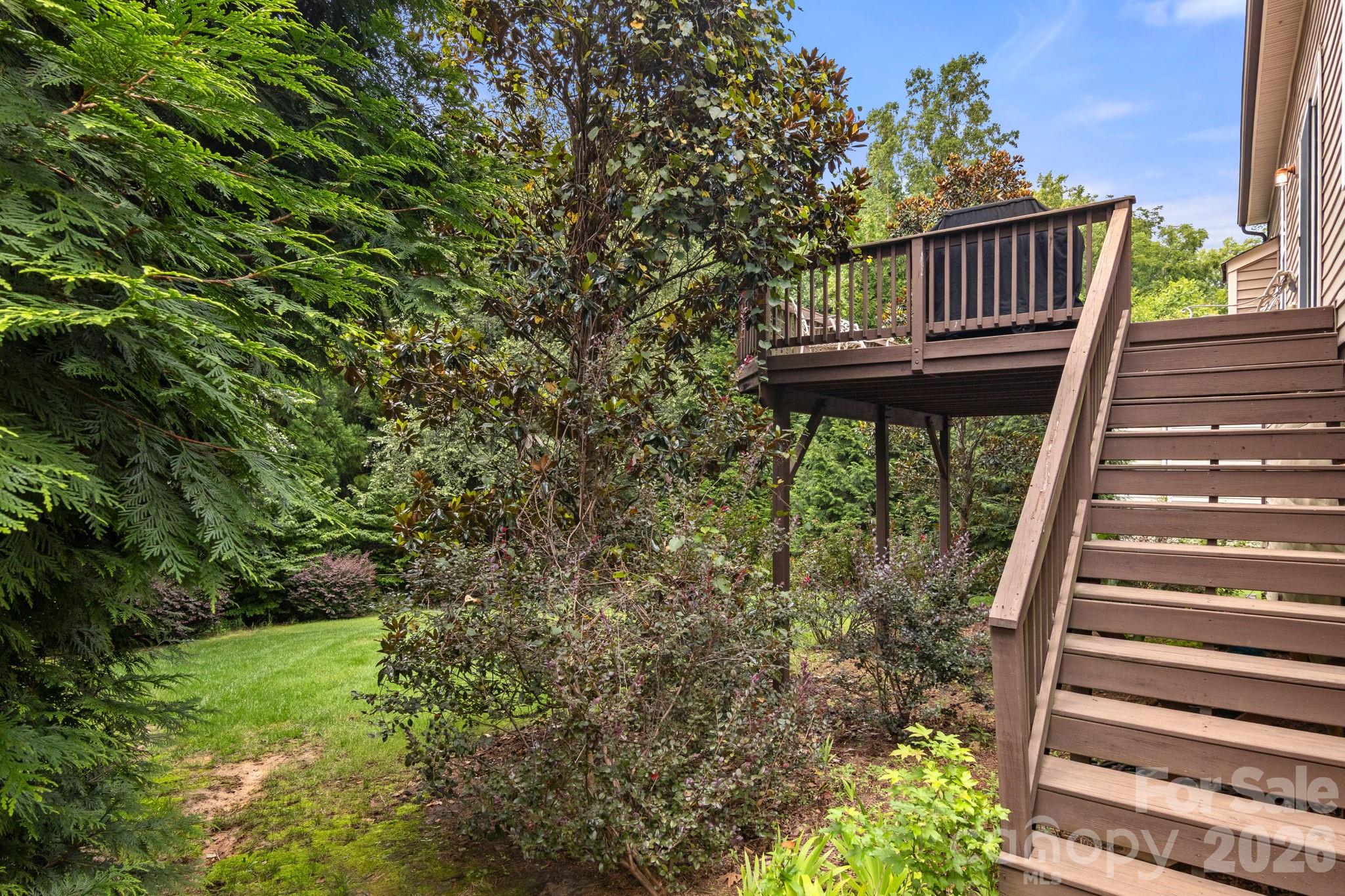 7055 Sedgebrook Drive Property Photo 32