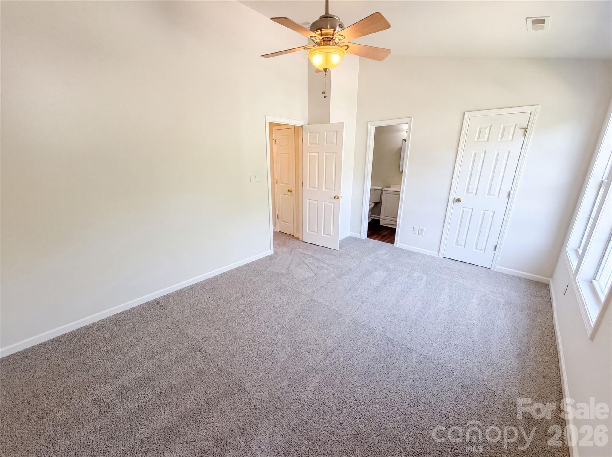 9514 Littleleaf Drive Property Photo 11