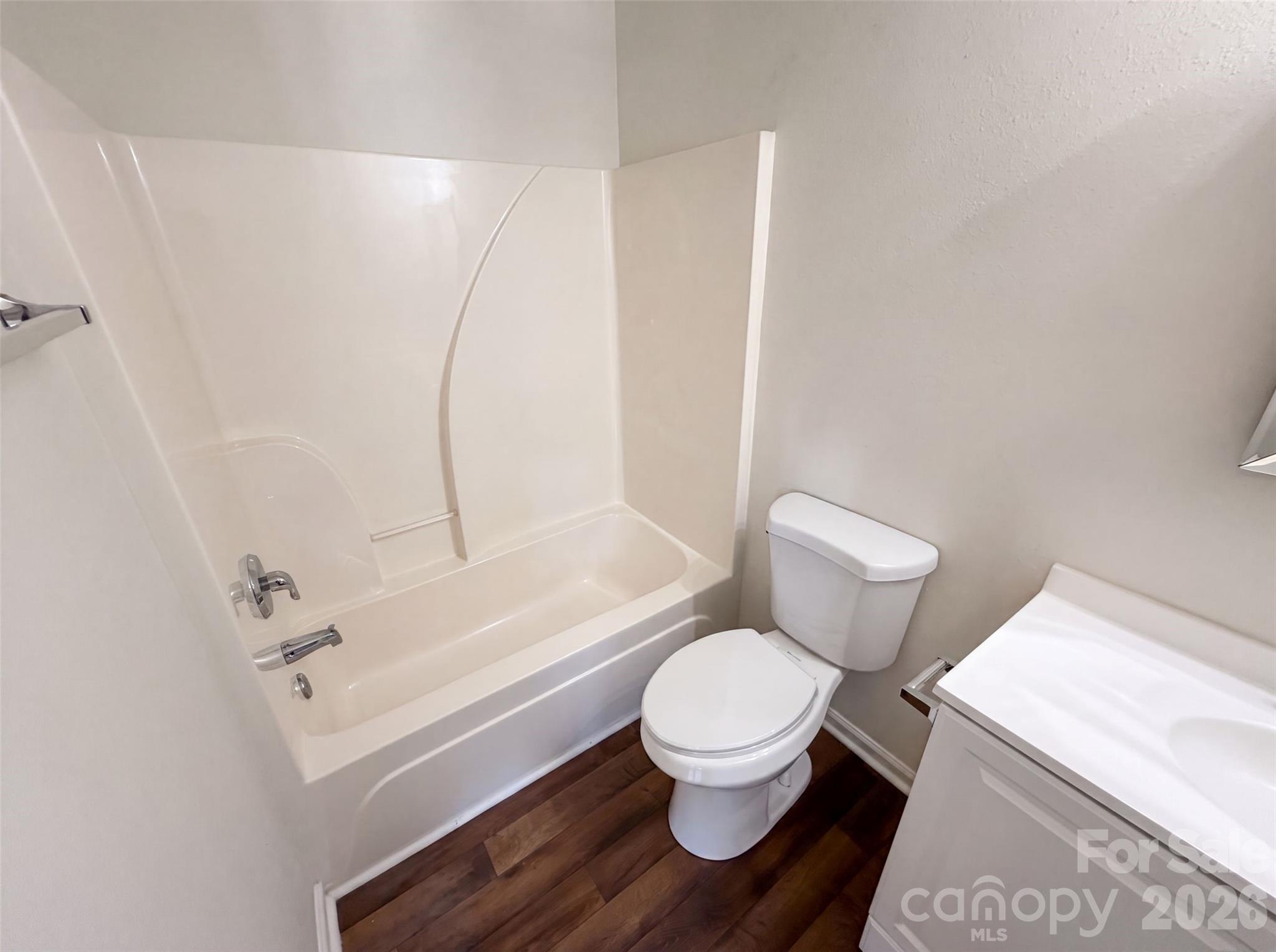 9514 Littleleaf Drive Property Photo 12