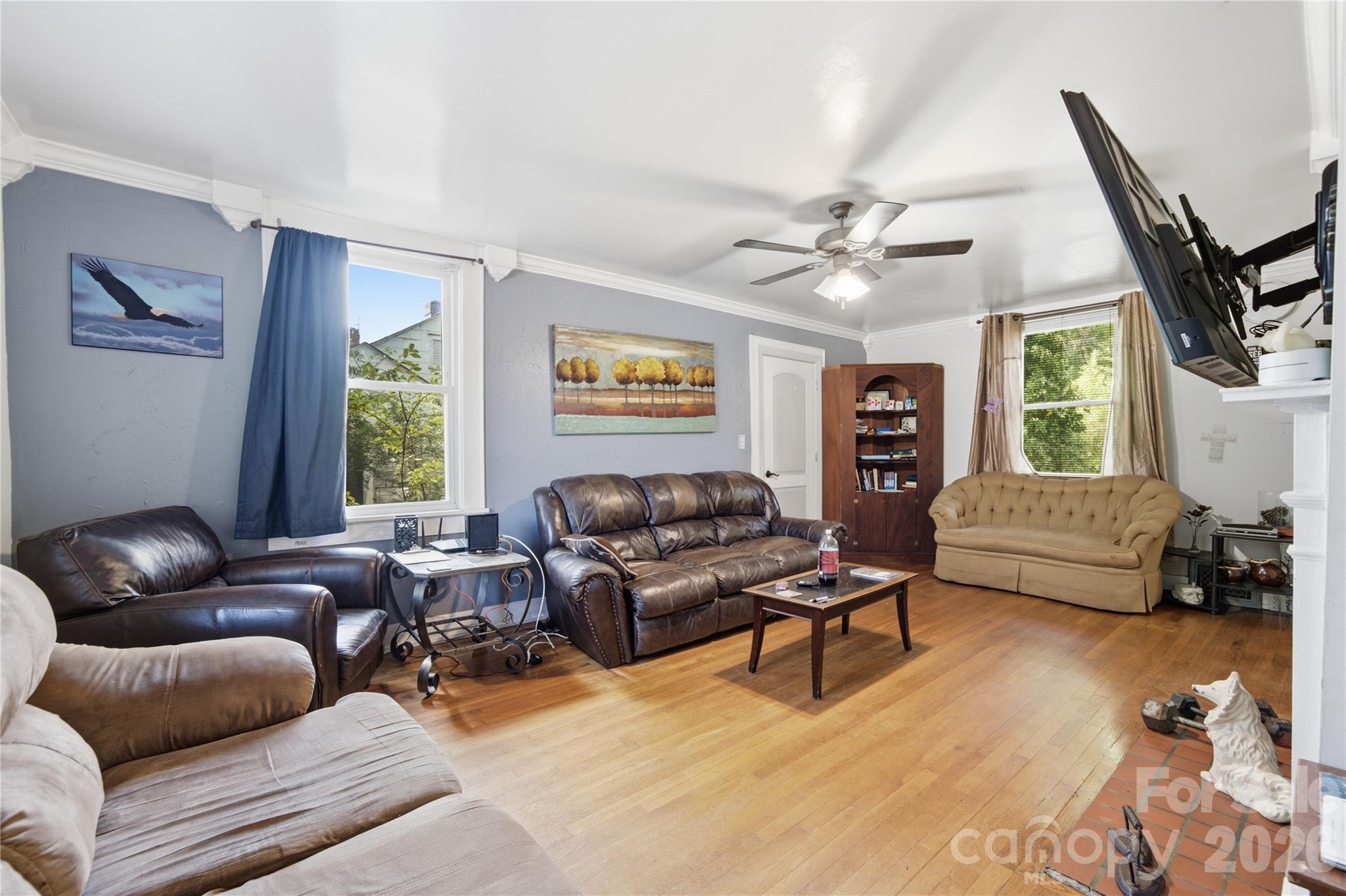 457 Willowbrook Avenue Property Photo 7