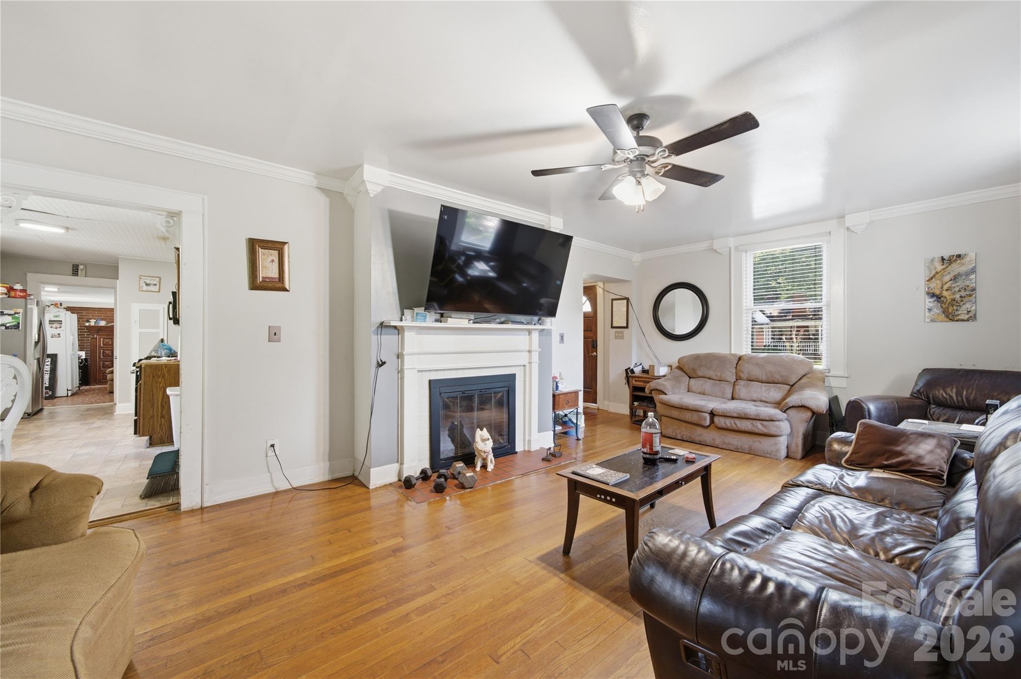 457 Willowbrook Avenue Property Photo 9