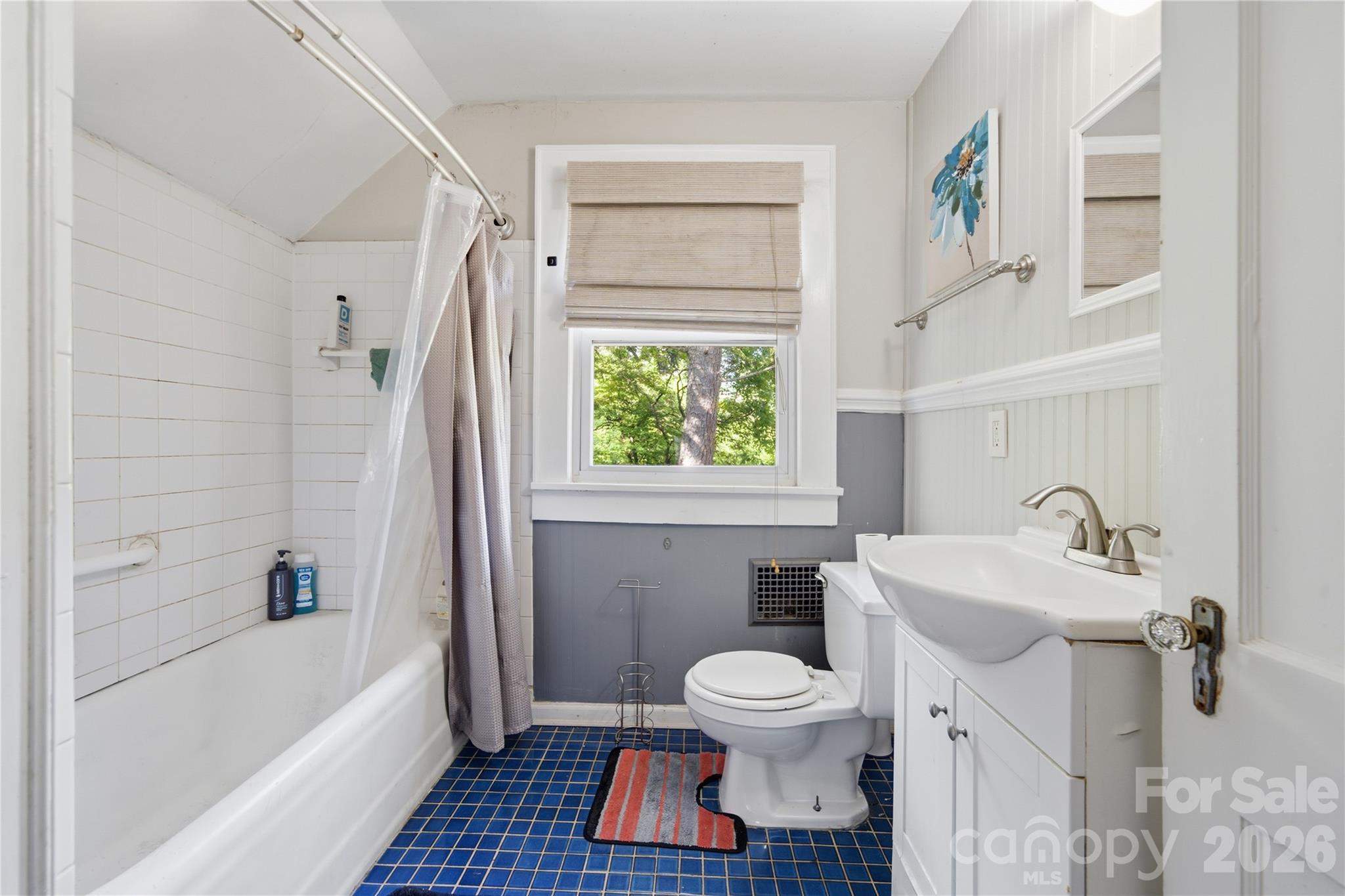 457 Willowbrook Avenue Property Photo 11