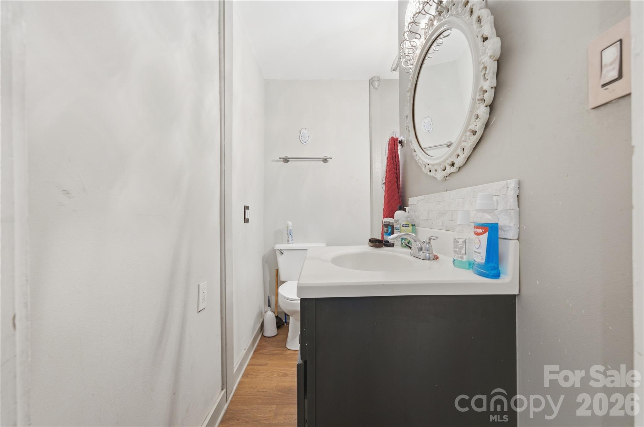 457 Willowbrook Avenue Property Photo 14