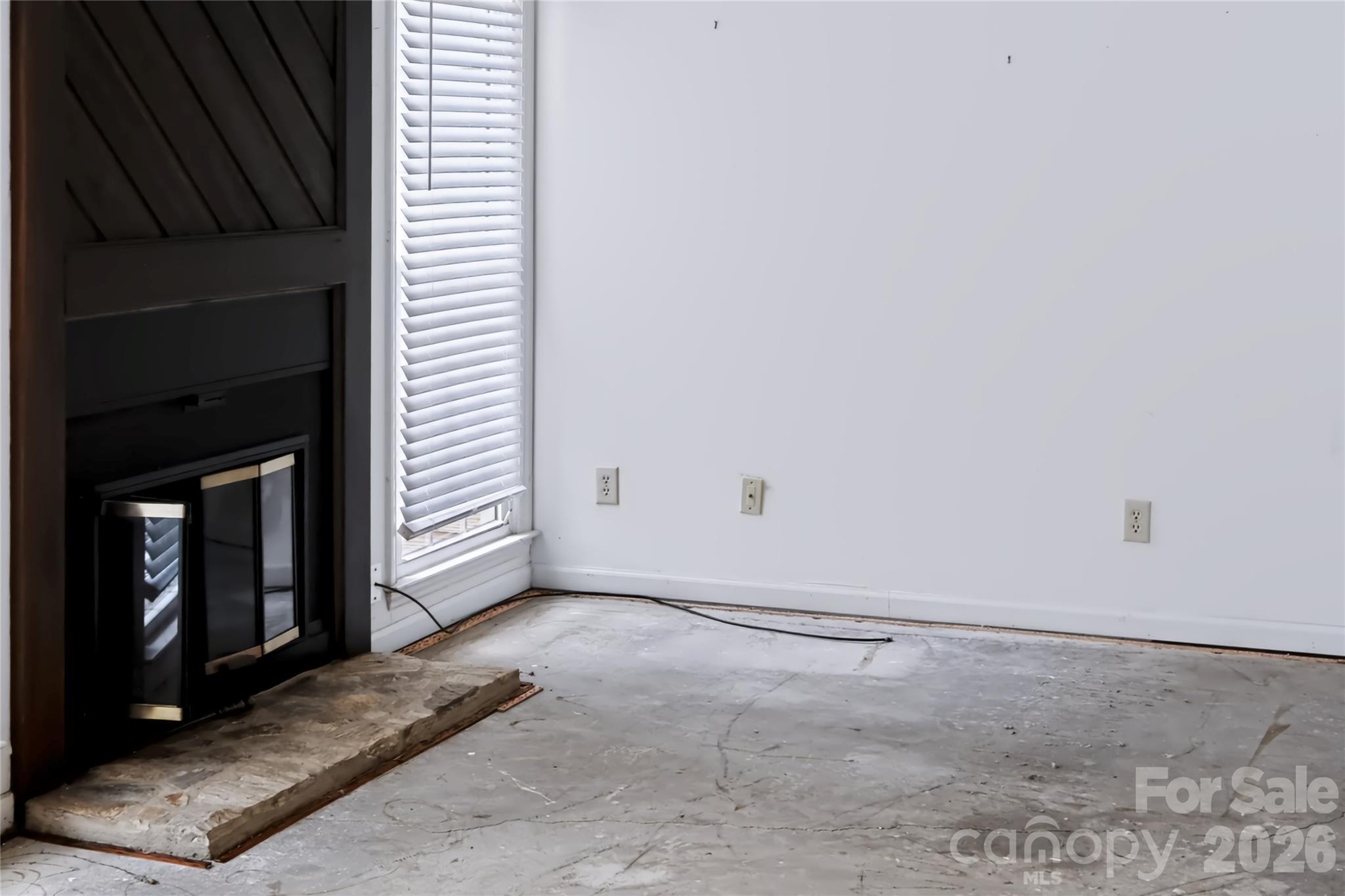 6805 Cabot Circle Property Photo 5