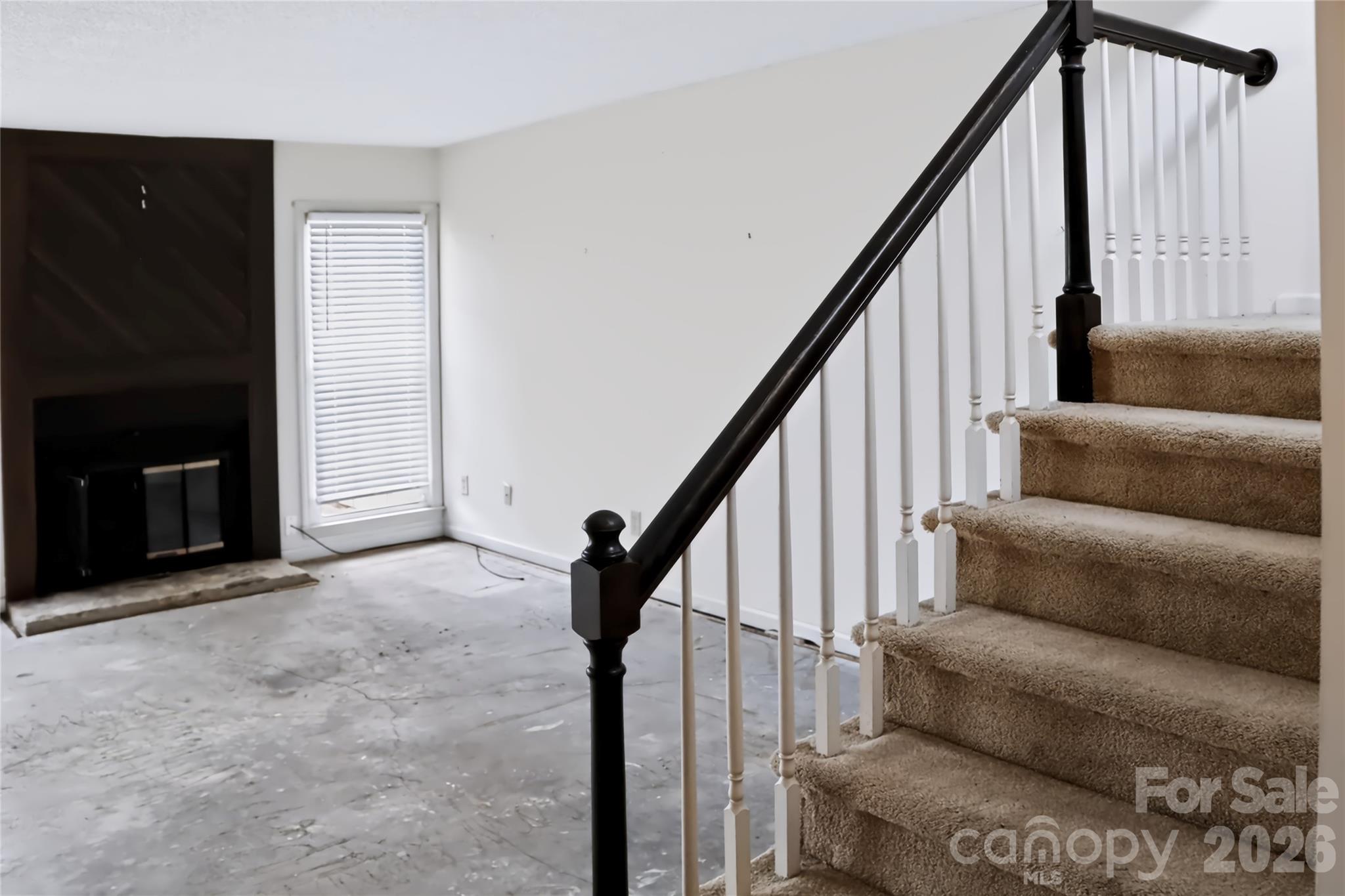 6805 Cabot Circle Property Photo 6