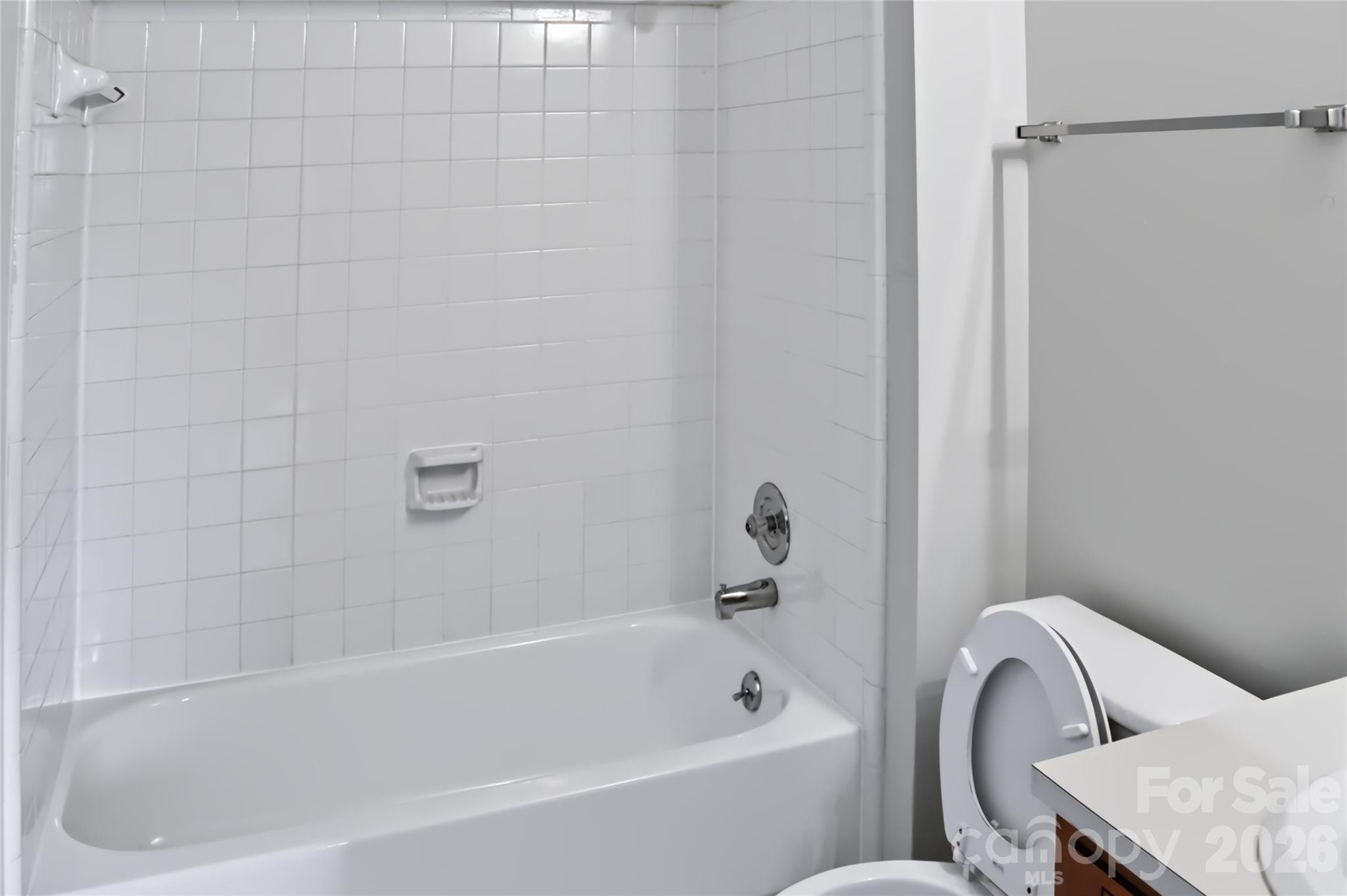 6805 Cabot Circle Property Photo 11
