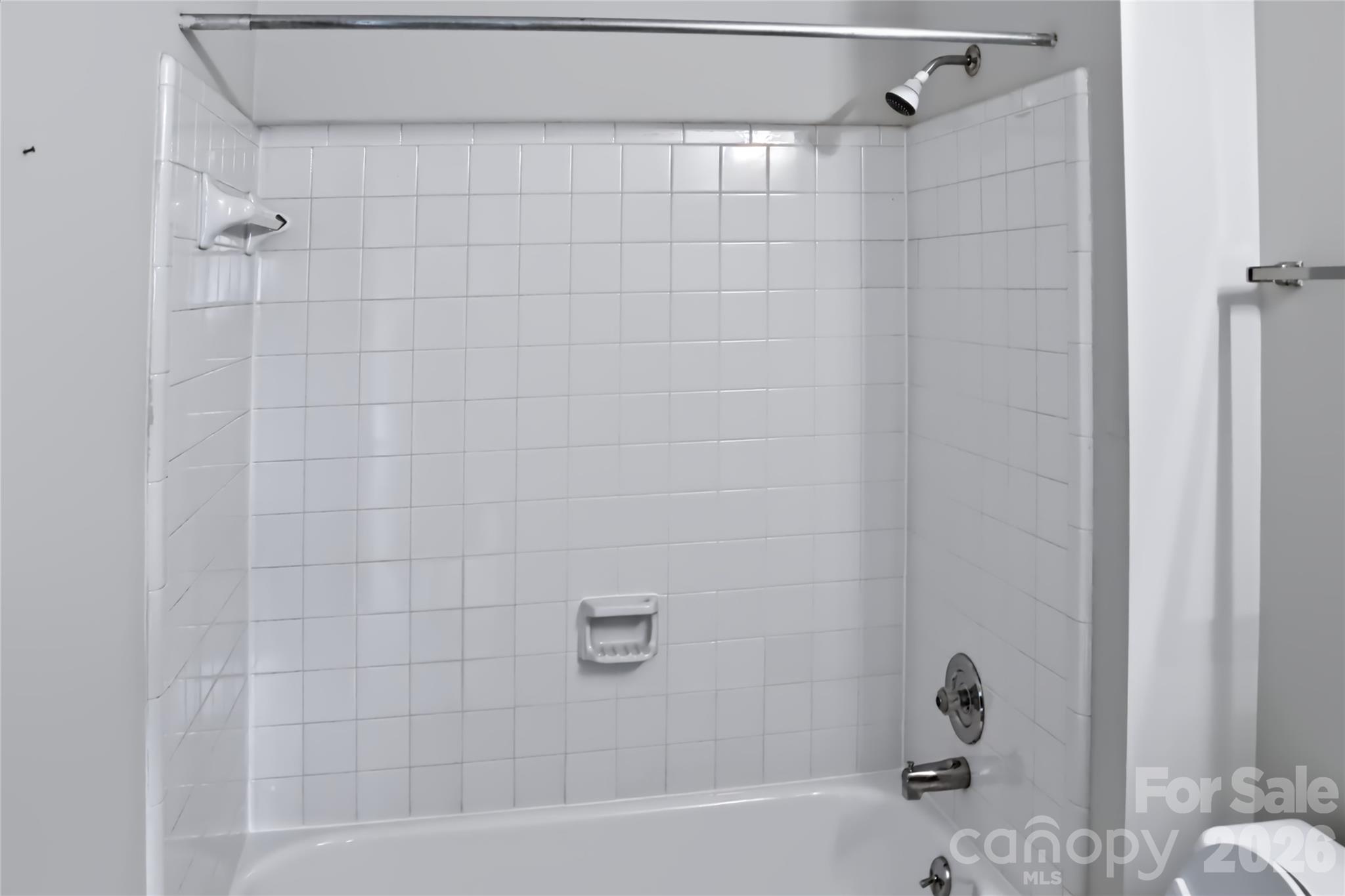 6805 Cabot Circle Property Photo 13