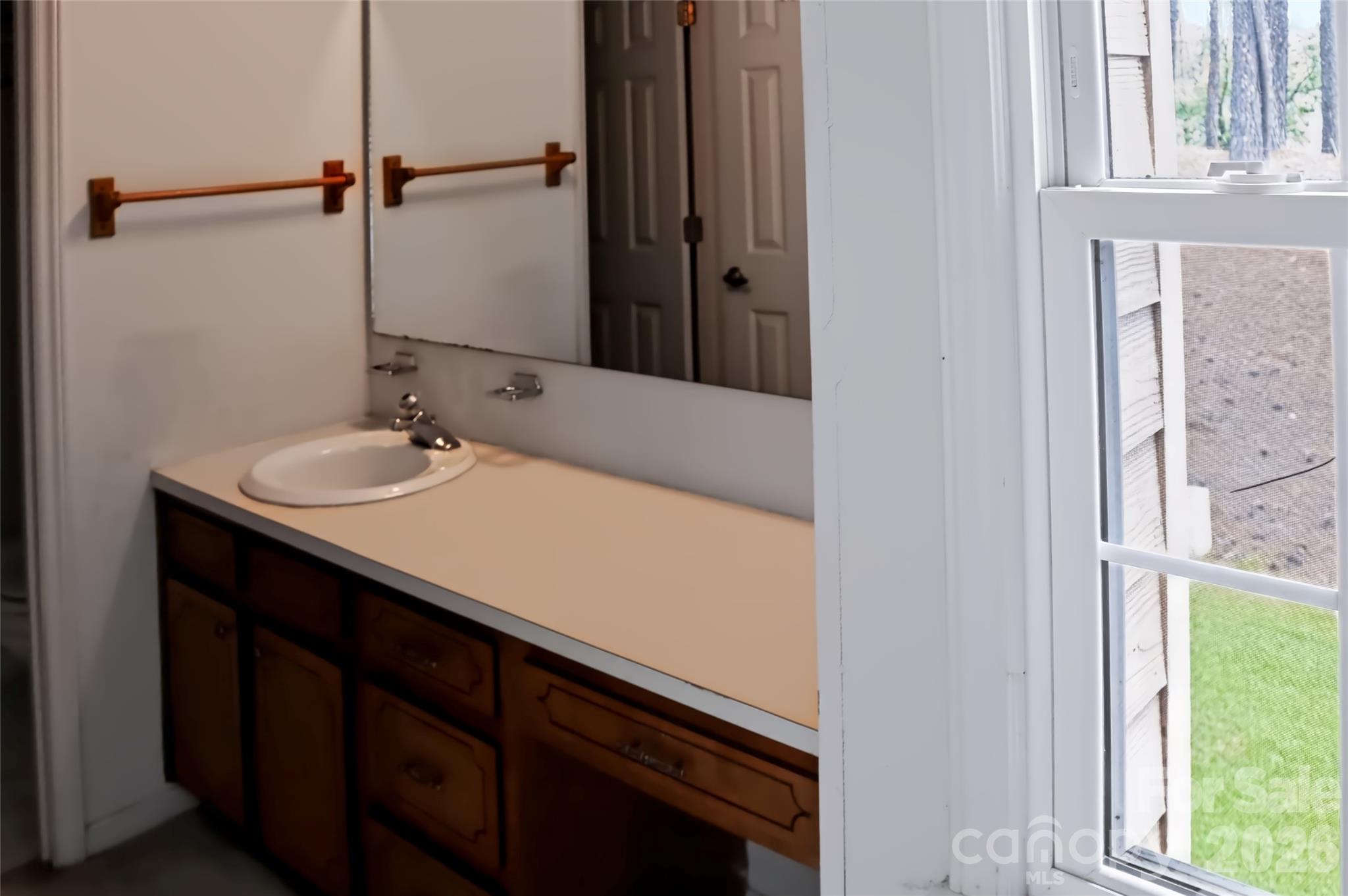 6805 Cabot Circle Property Photo 15